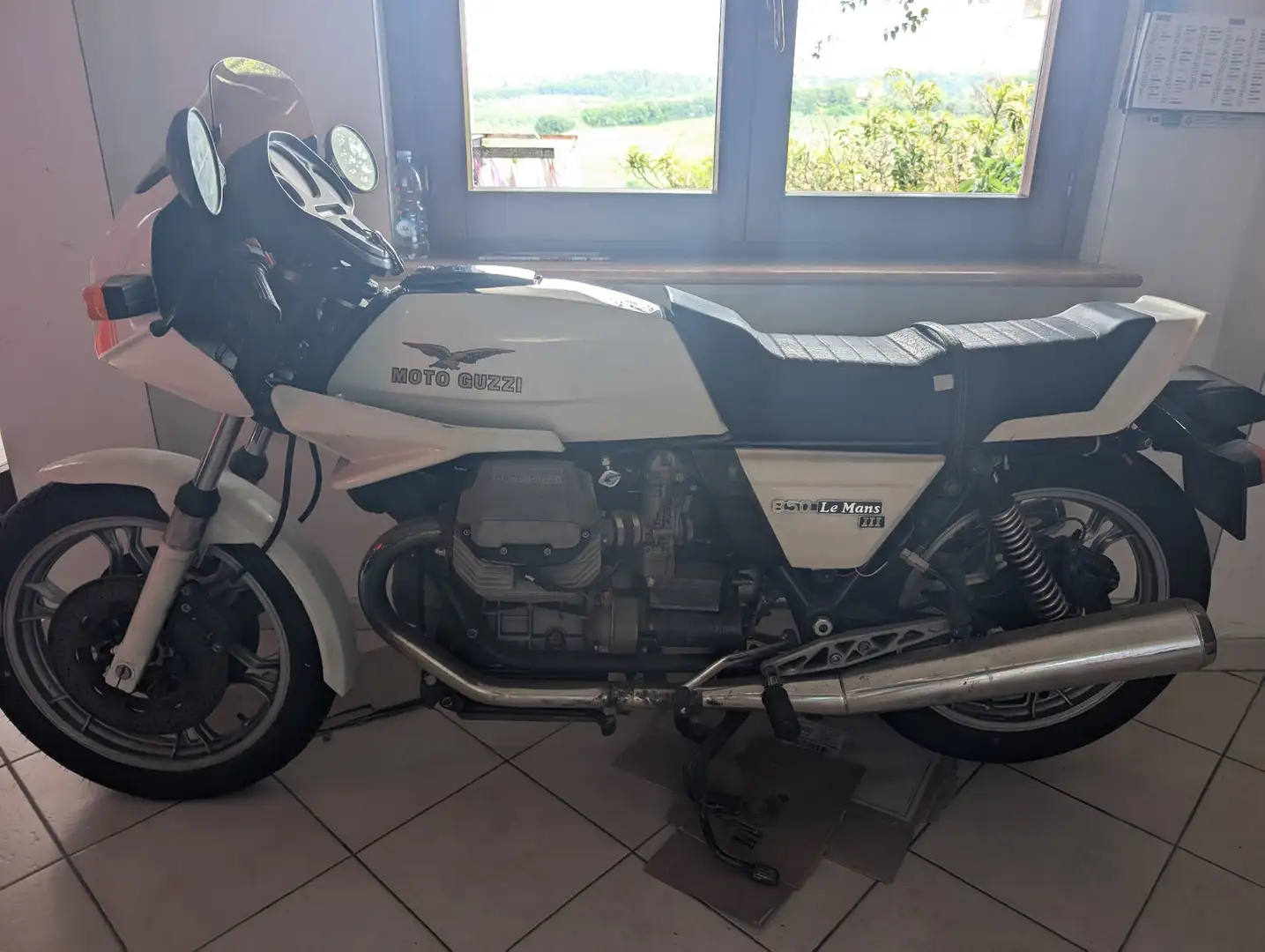 Moto Guzzi 850 Le Mans Wit - 1