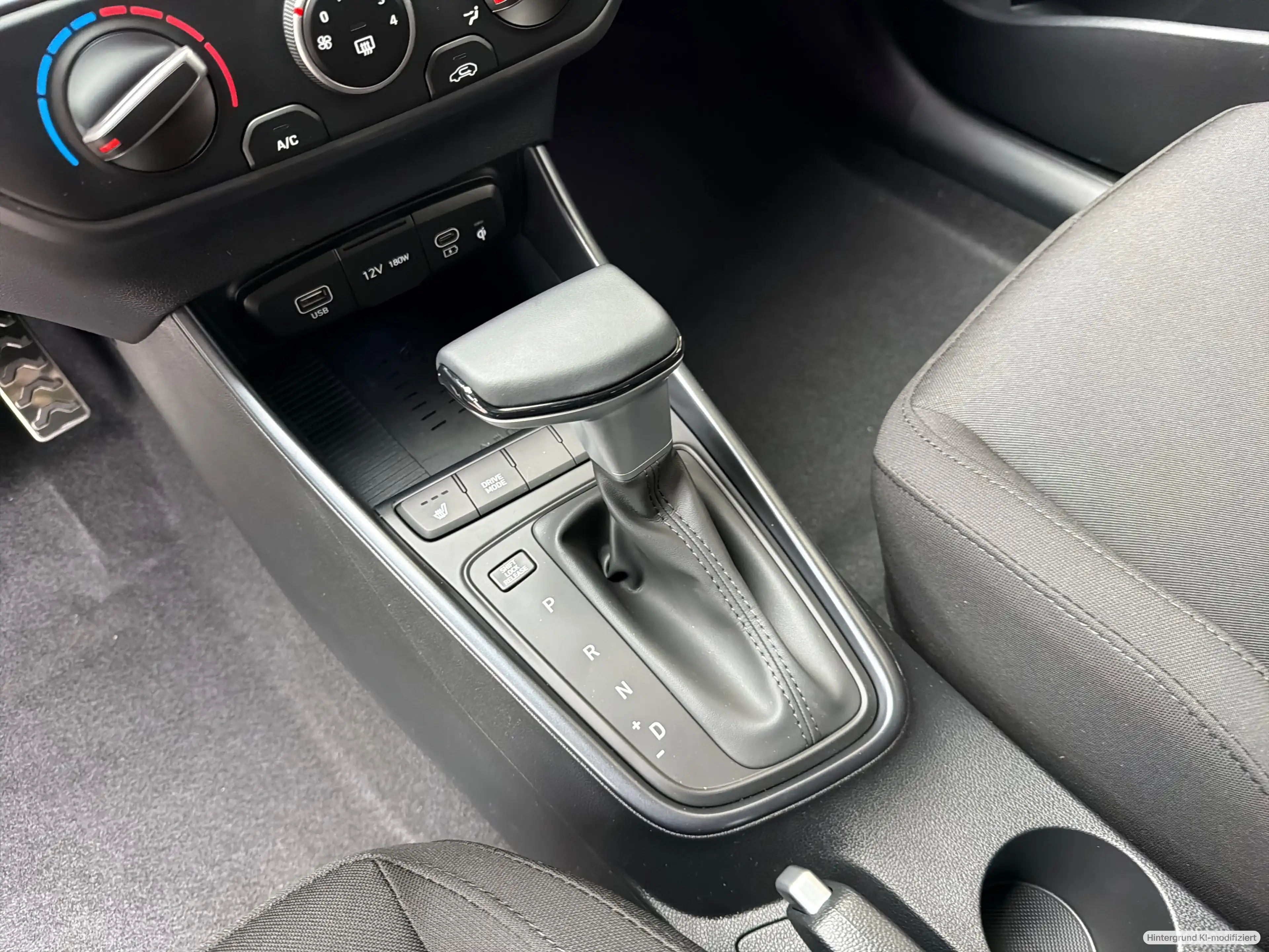 Hyundai BAYON FL (MY26+ICC) 1.0 T-GDI DCT 2WD Blackline — photo 14