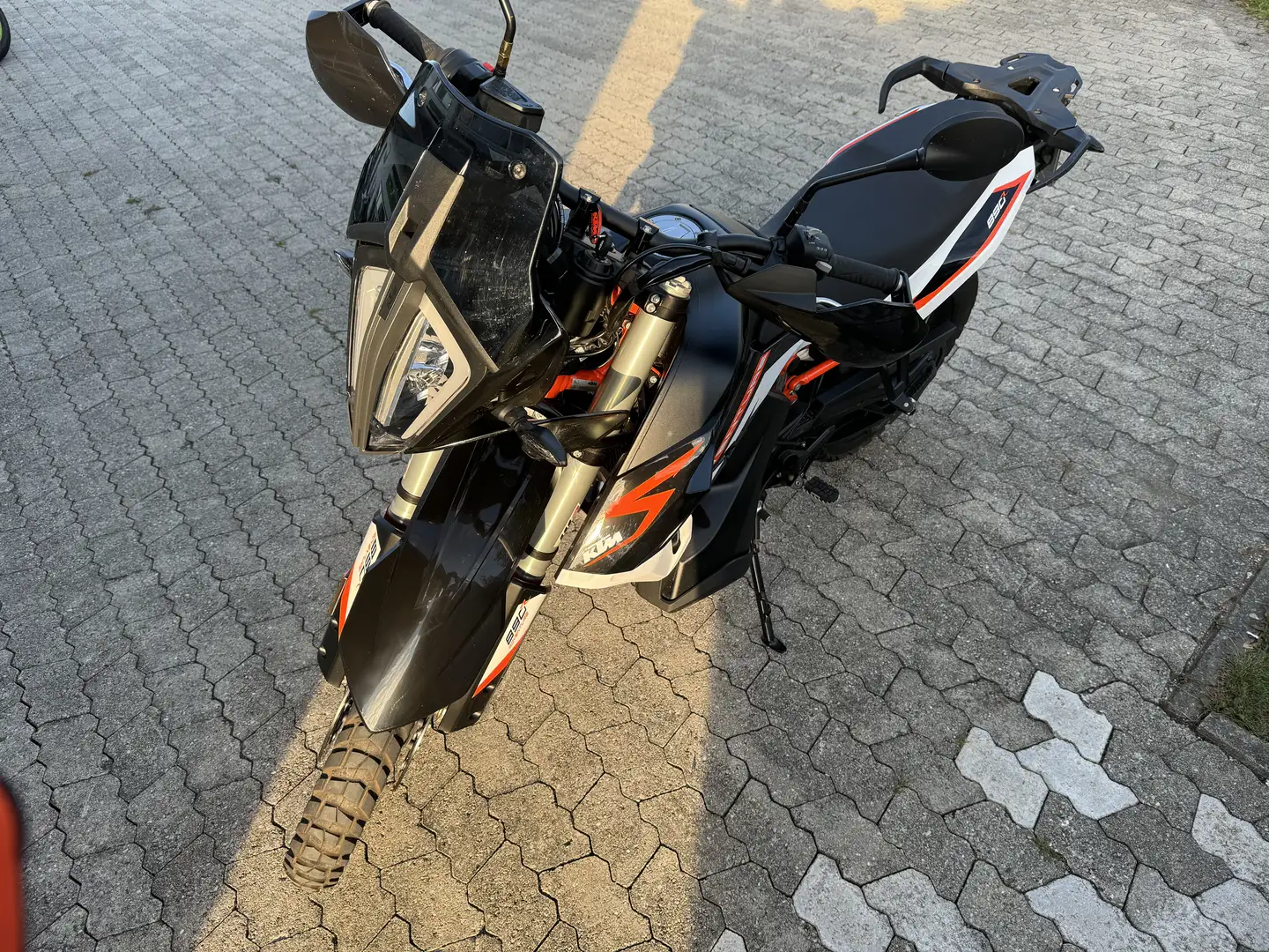 KTM 890 Adventure R Modell (REMUS) Fekete - 2