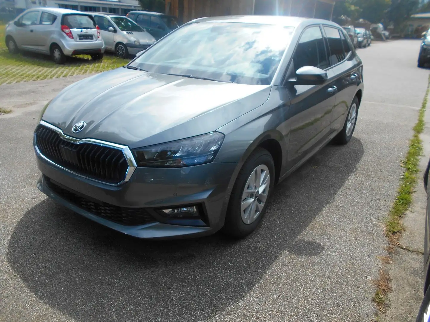 Skoda Fabia Selection 130 Gris - 1
