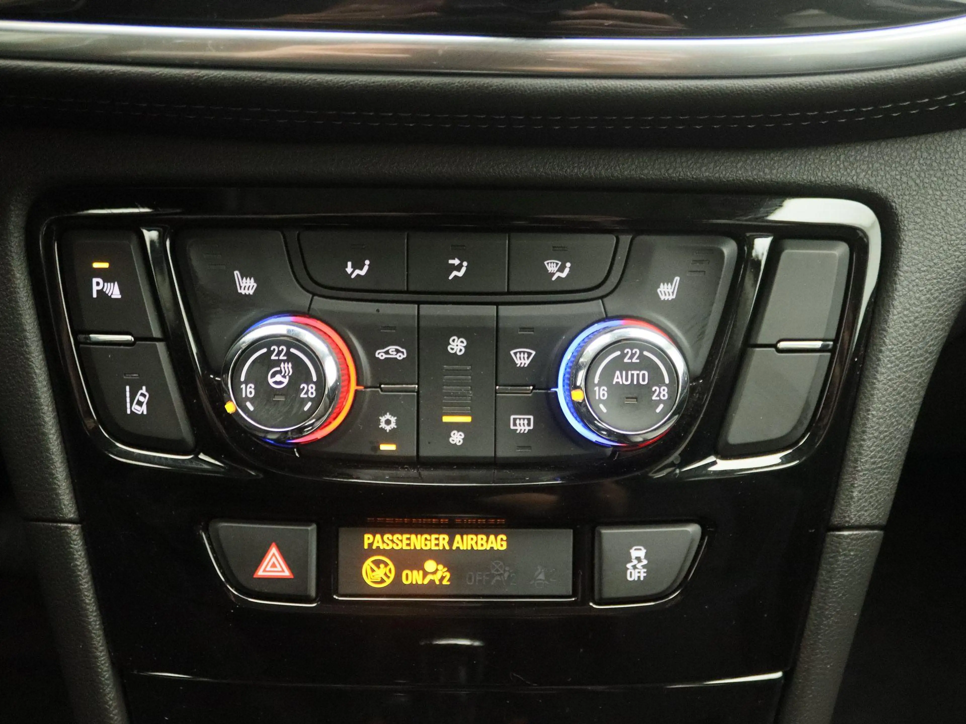 Opel Mokka X 1.4 Turbo Innovation | Navigatie | Trekhaak | Wint — photo 10