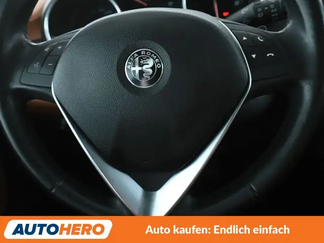 Alfa Romeo Giulietta view 19