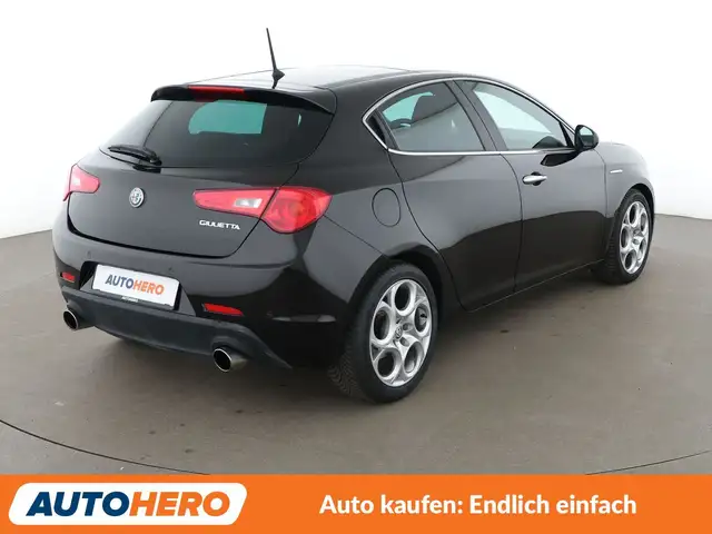 Alfa Romeo Giulietta view 6