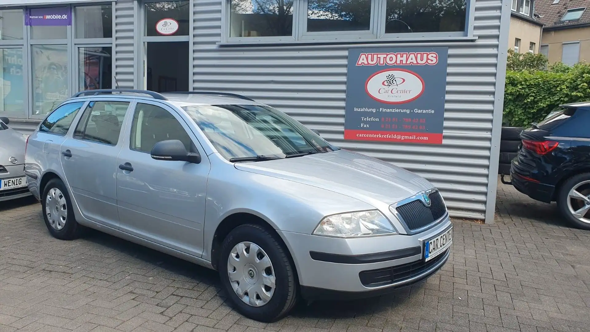Skoda Octavia 1.6 Family Combi KLIMA+TÜV NEU Argent - 2