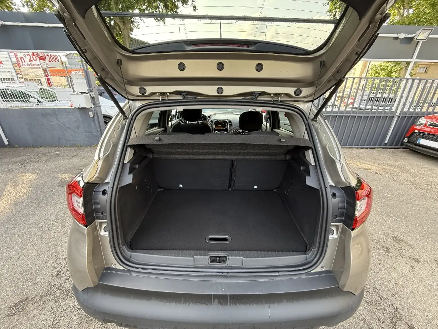 Renault Captur dCi 90 Energy Intens EDC - 2