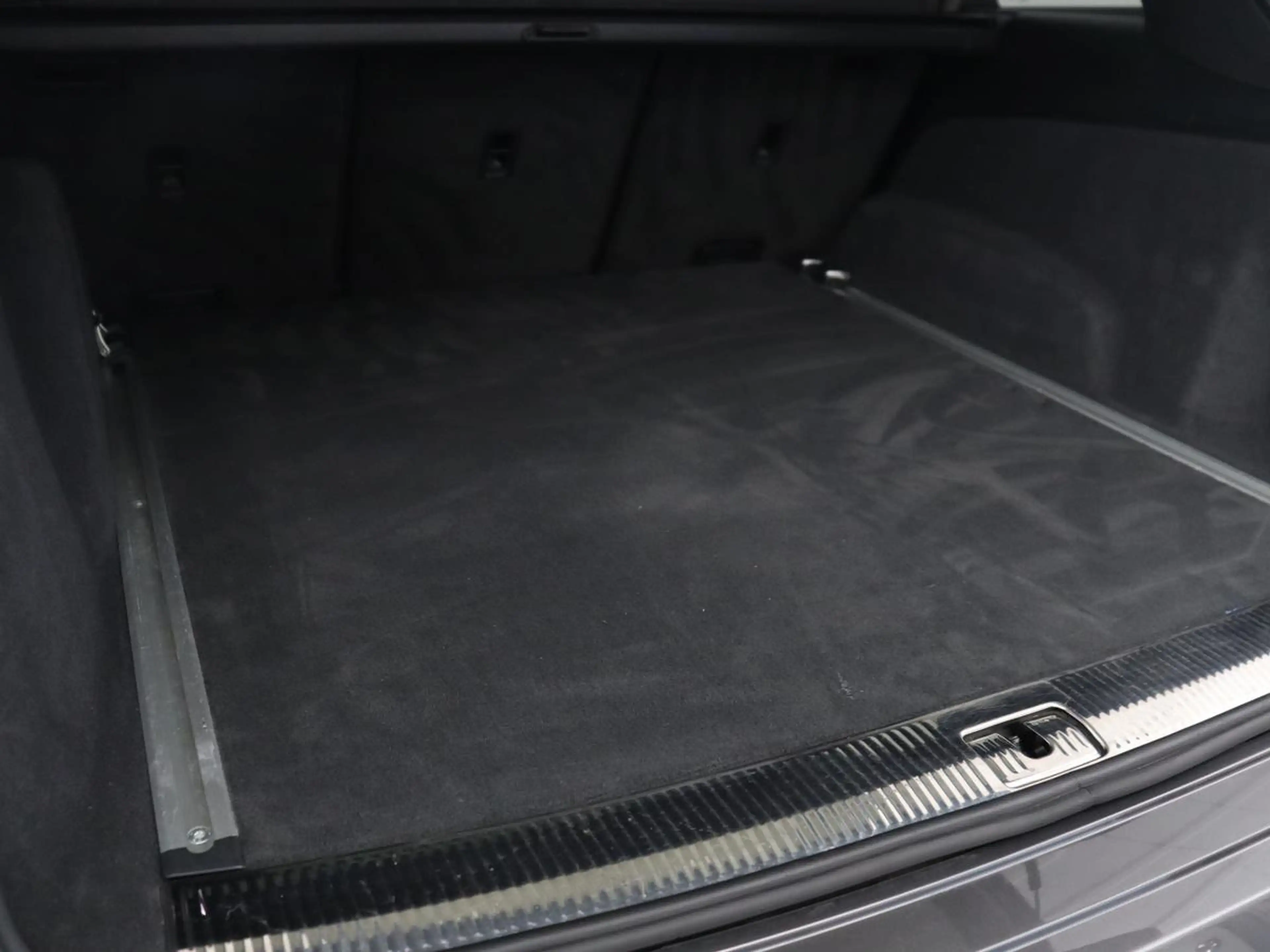 Audi Q7 55 TFSI e quattro Pro Line S SOH 86,2% | Pano.Dak — photo 11