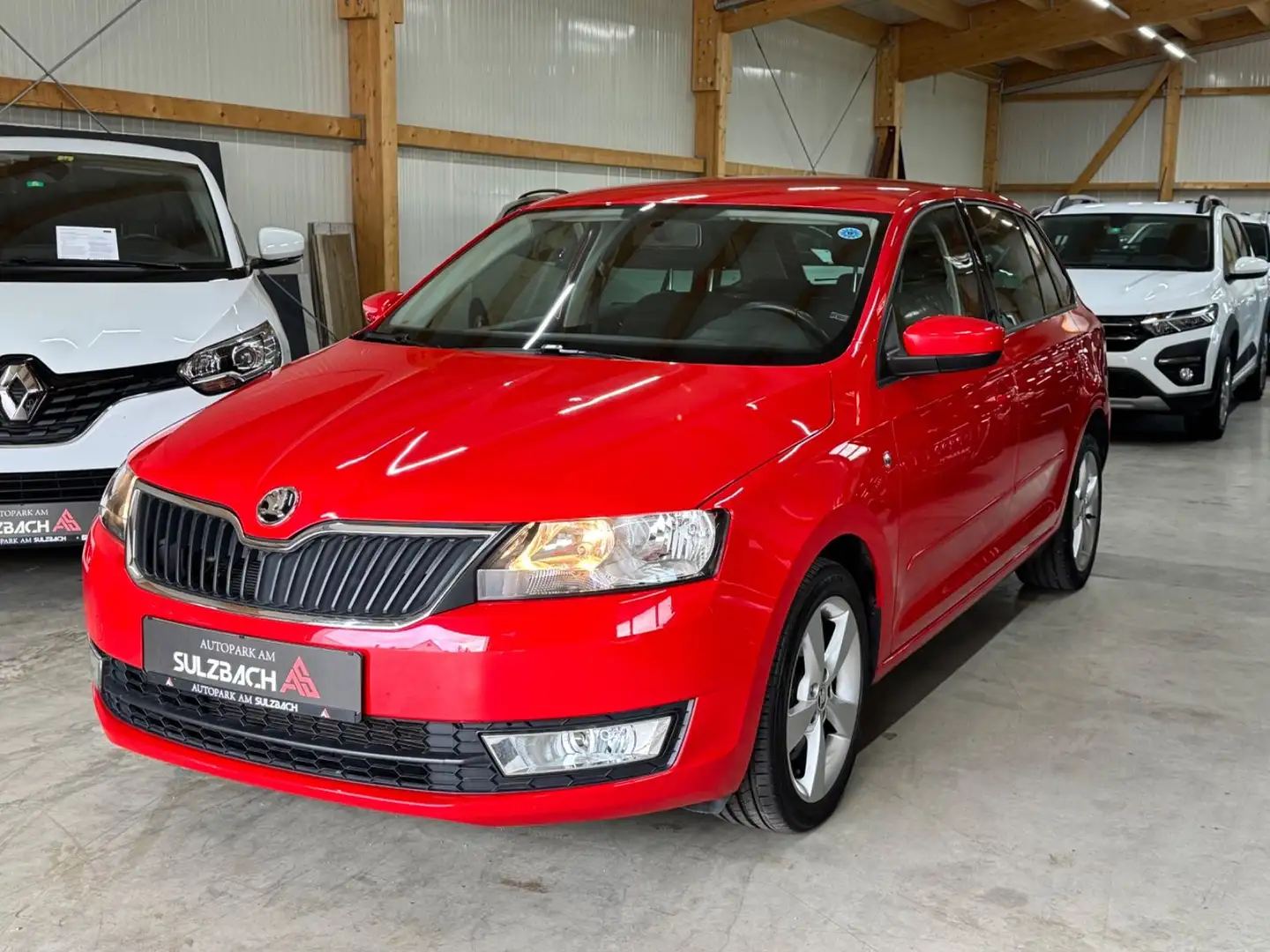 Skoda Rapid/Spaceback Spaceback Drive/SHZ/PDC/AHK Rouge - 1