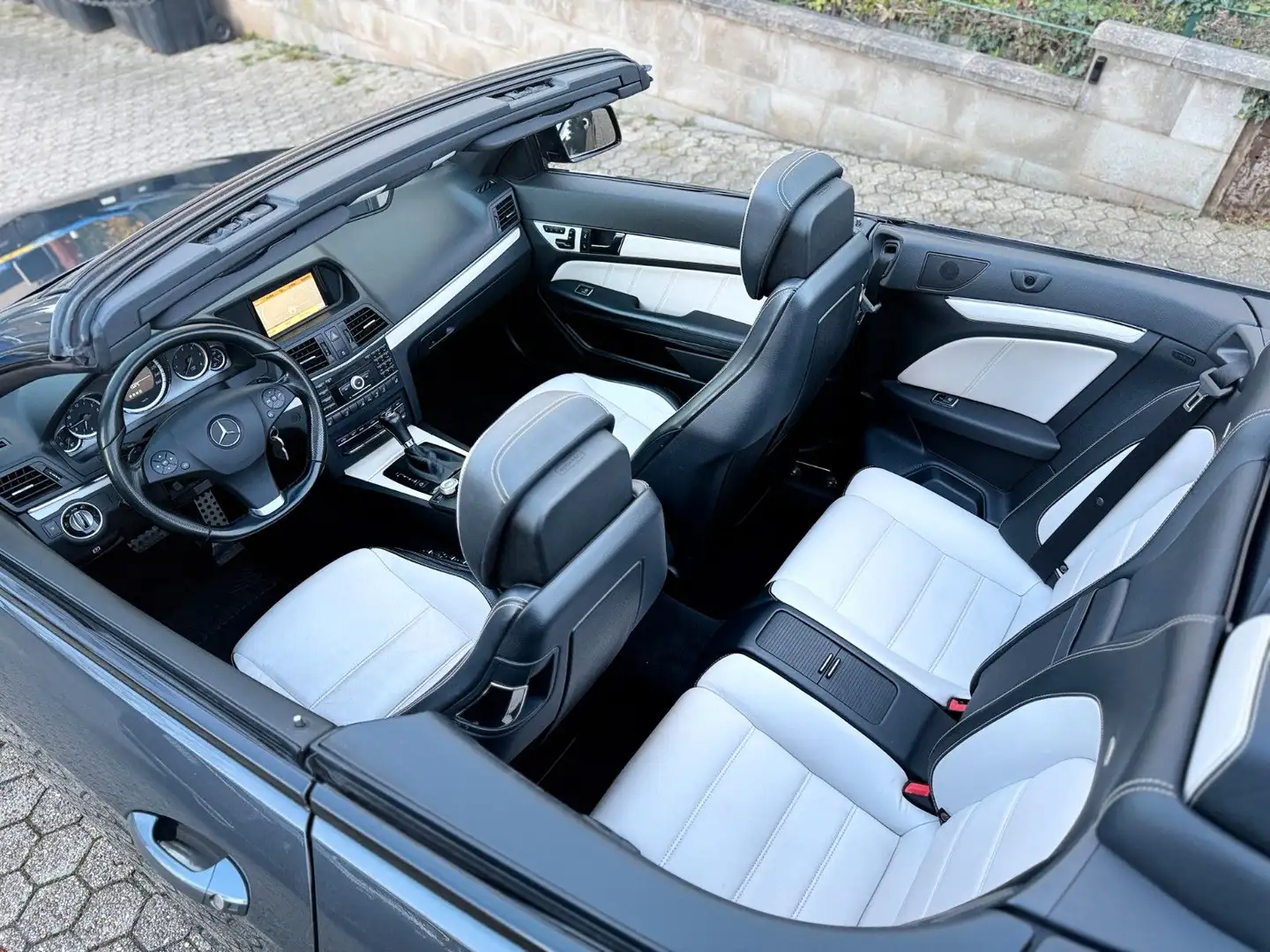 Mercedes-Benz E 350 E Cabrio AMG SPORT PAKET DESIGNO Grau - 2