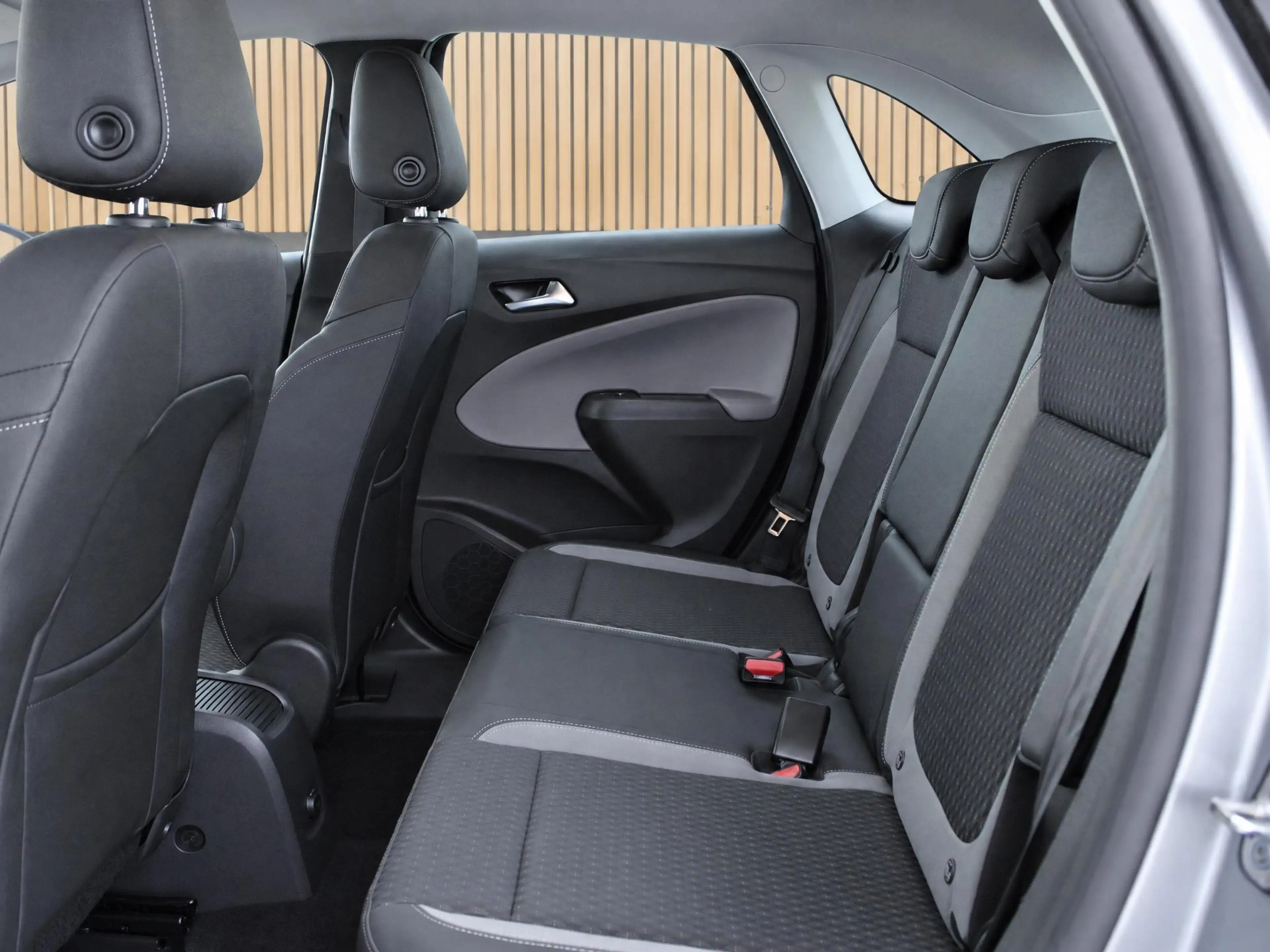Opel Crossland X 1.2 Turbo Innovation | Navi / Carplay / LMV — photo 8