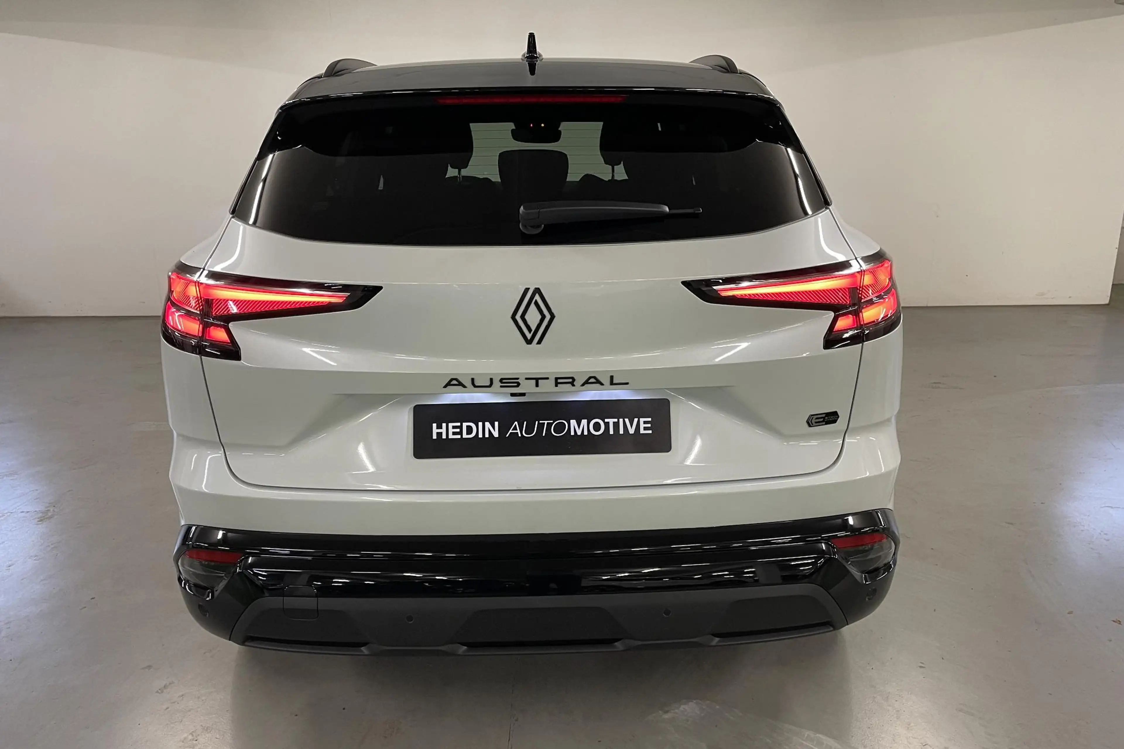 Renault Austral 1.2 E-Tech full hybrid 200 esprit Alpine | pack li — photo 3