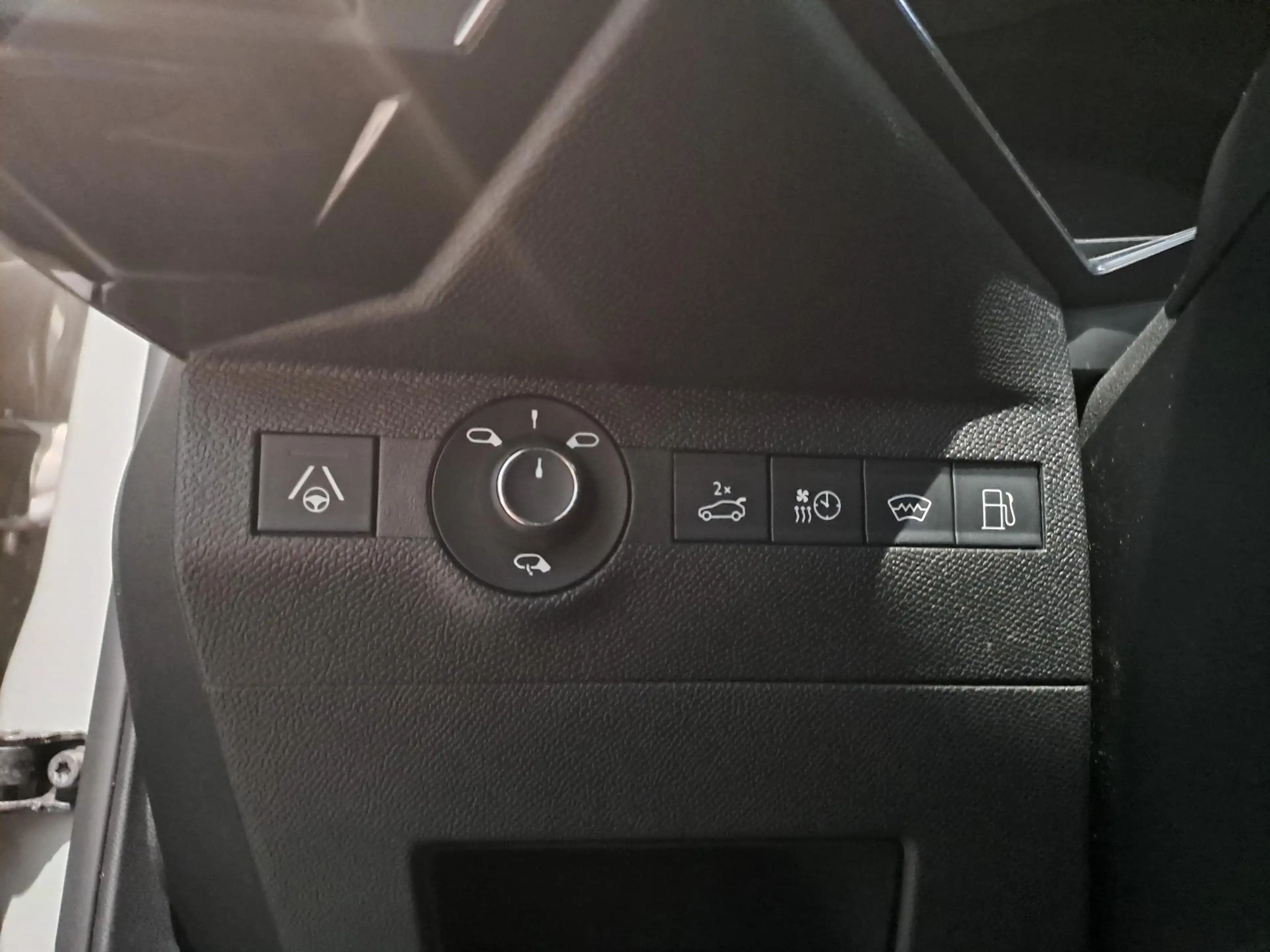 DS Automobiles DS 7 1.6 PHEV 300 4x4 Etoile — photo 13