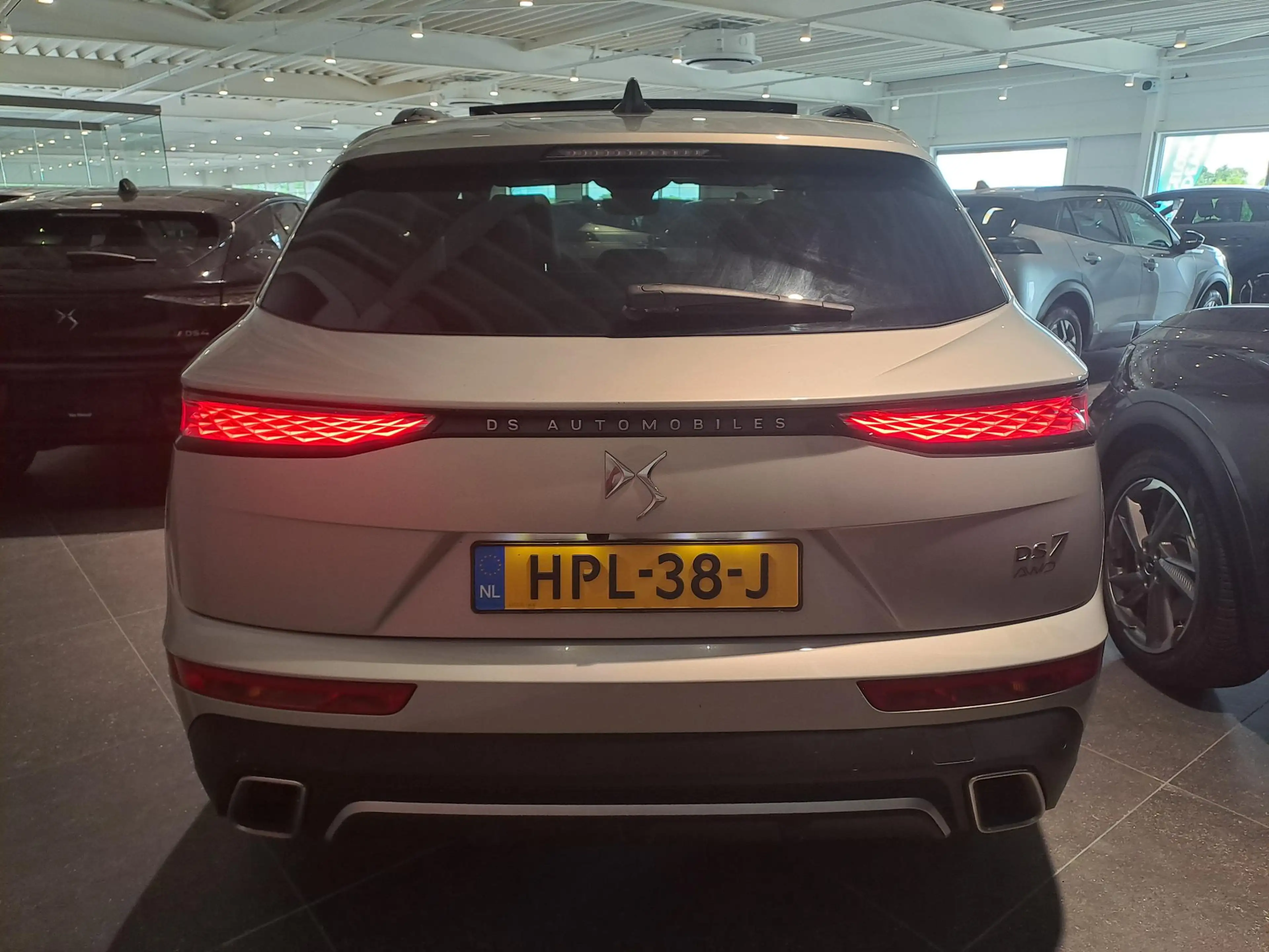 DS Automobiles DS 7 1.6 PHEV 300 4x4 Etoile — photo 6