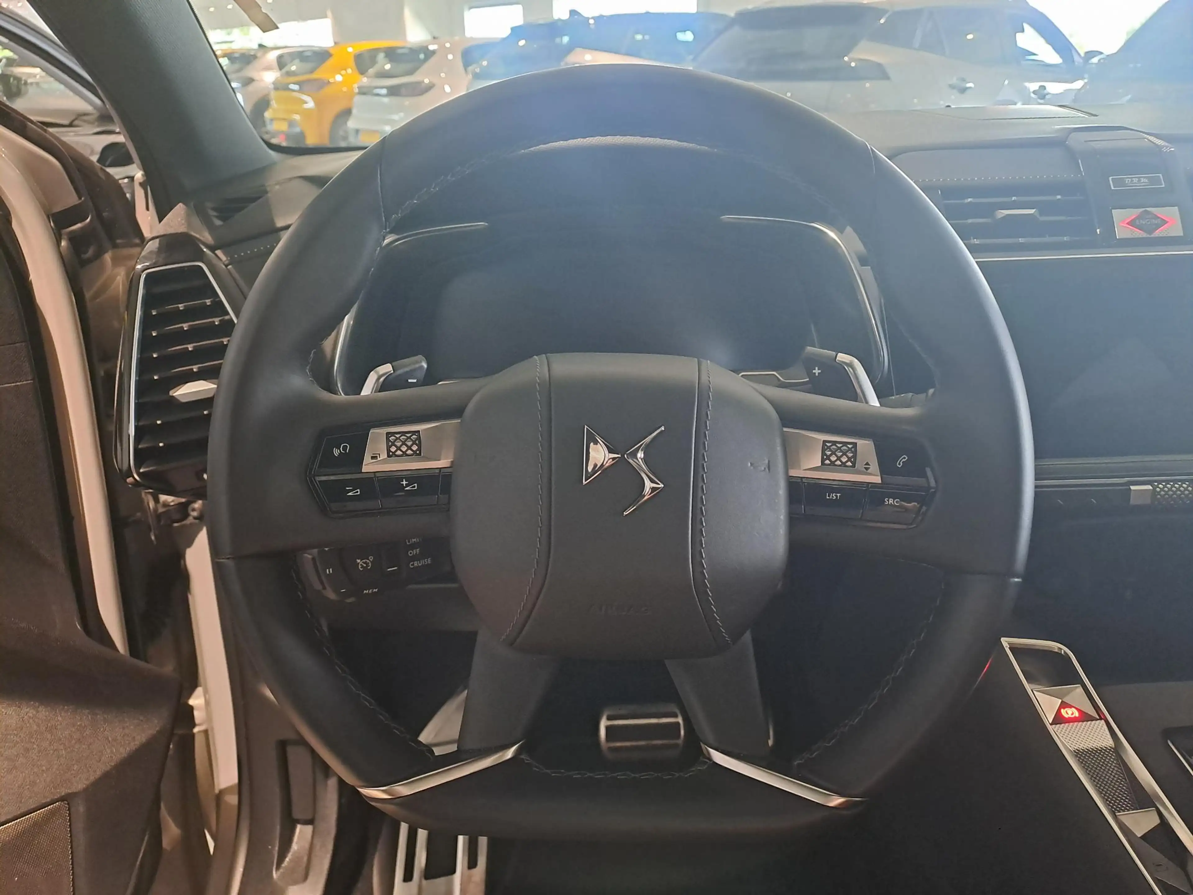 DS Automobiles DS 7 1.6 PHEV 300 4x4 Etoile — photo 9