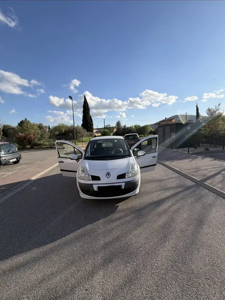 Renault Modus 1.2 16v 75 eco2 .Com Euro 5