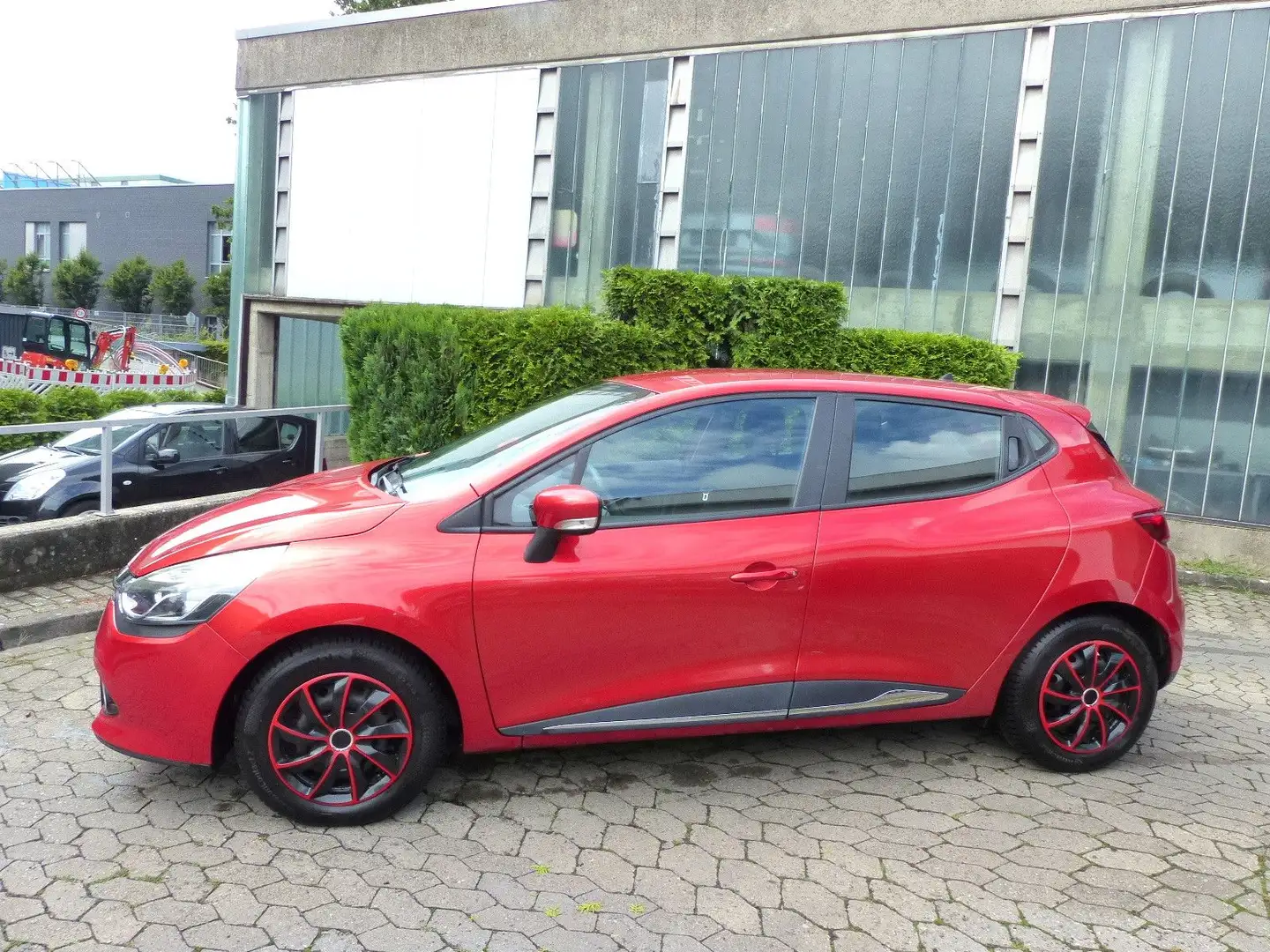 Renault Clio IV Dynamique Klima/Navi/Sitzheiz/Tempomat Rouge - 2