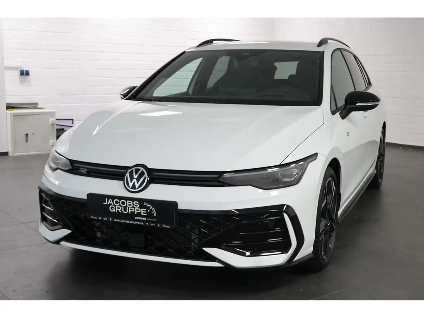 Volkswagen Golf VIII Variant 2.0 TDI R-Line "Black Style" Weiß - 2