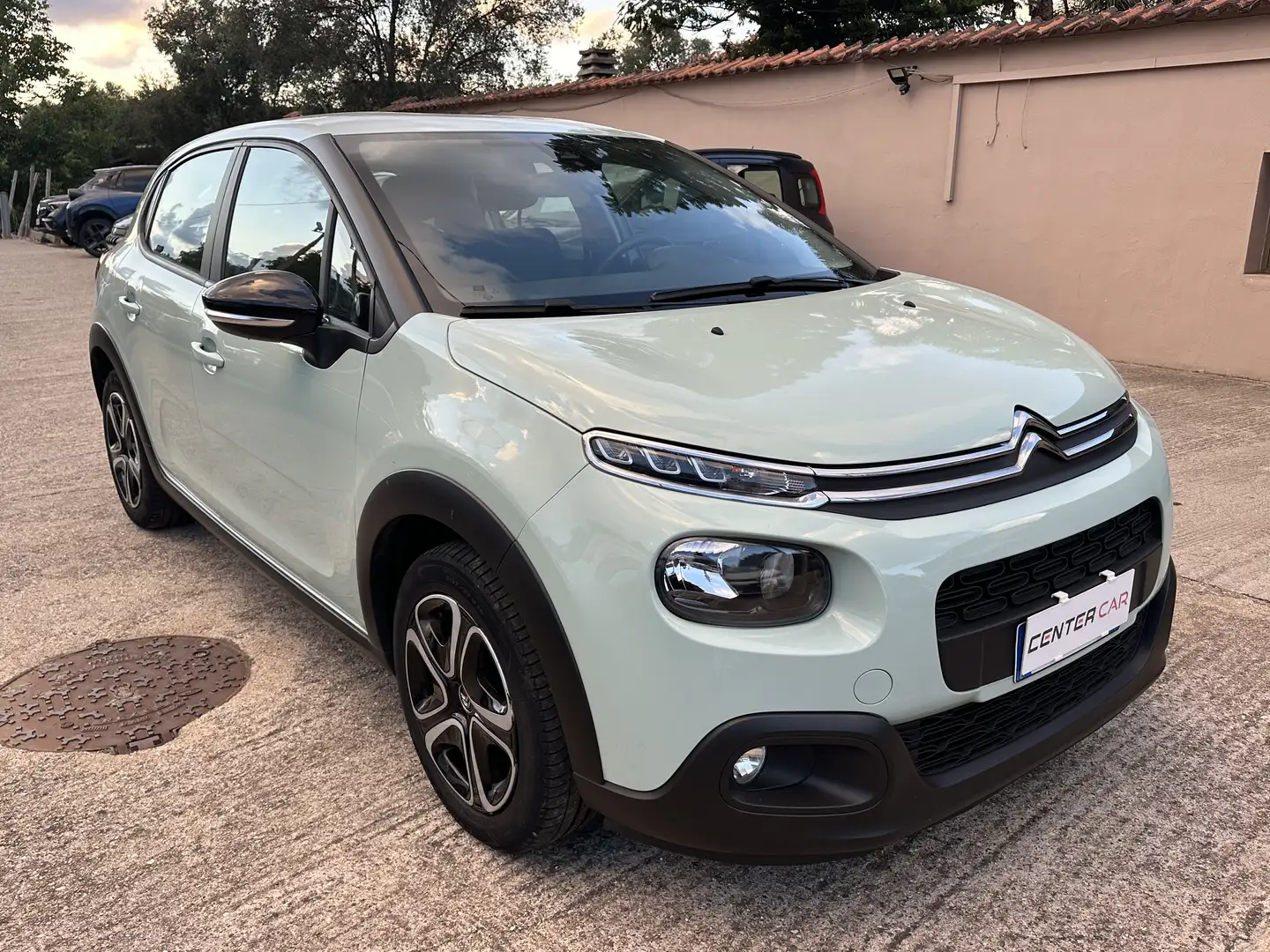 Citroen C3 1.2 puretech Shine s&s 83cv neopatentati my18 - 1