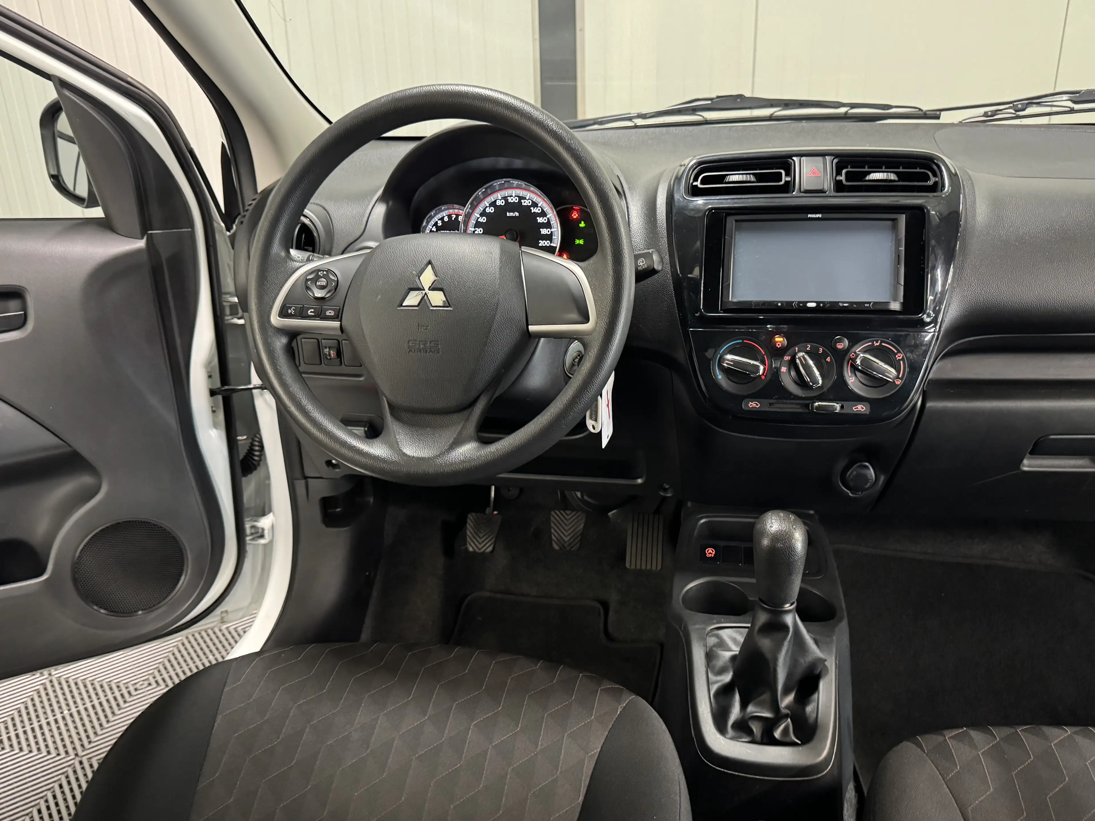 Mitsubishi Space Star 1.2 | Cool+ 5-Drs | Airco | Navi | Carplay — photo 3
