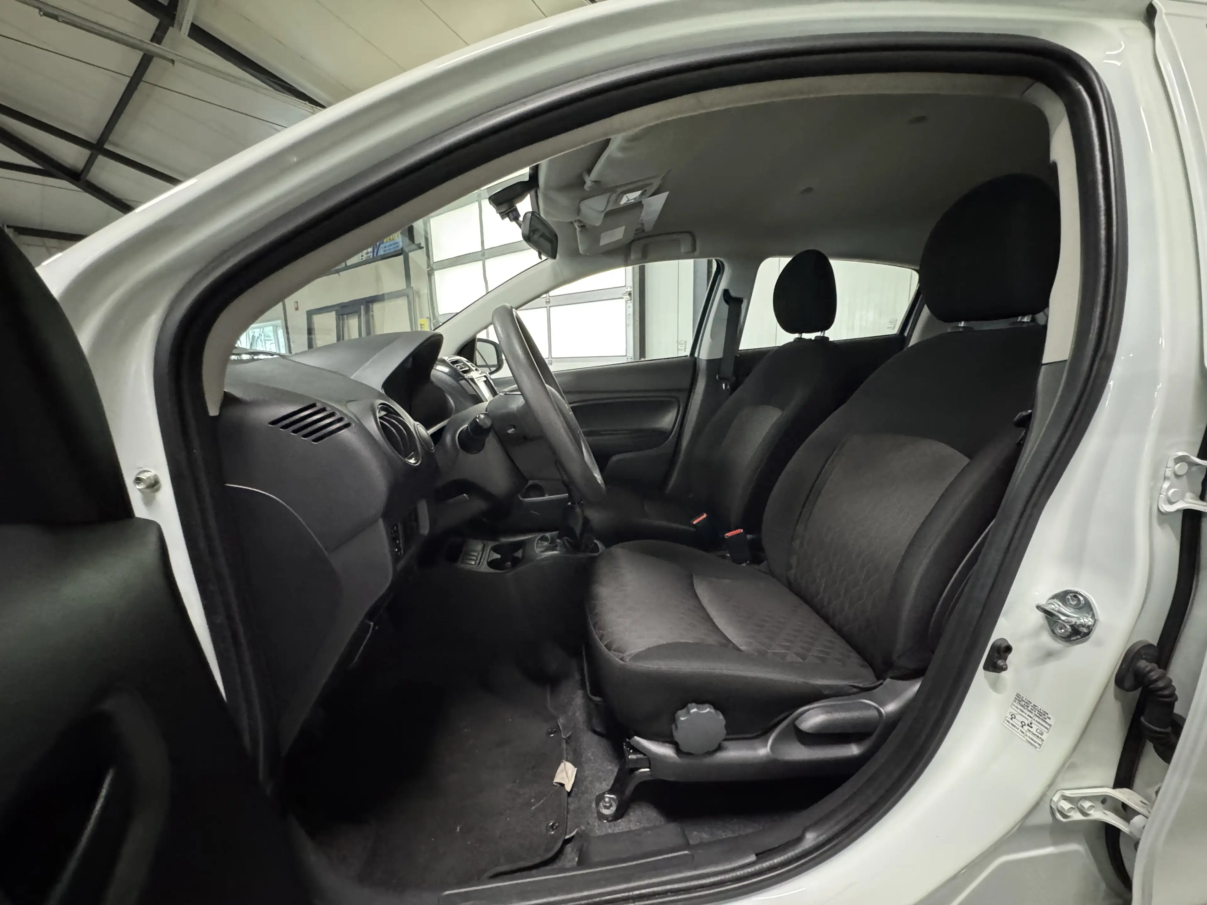 Mitsubishi Space Star 1.2 | Cool+ 5-Drs | Airco | Navi | Carplay — photo 17