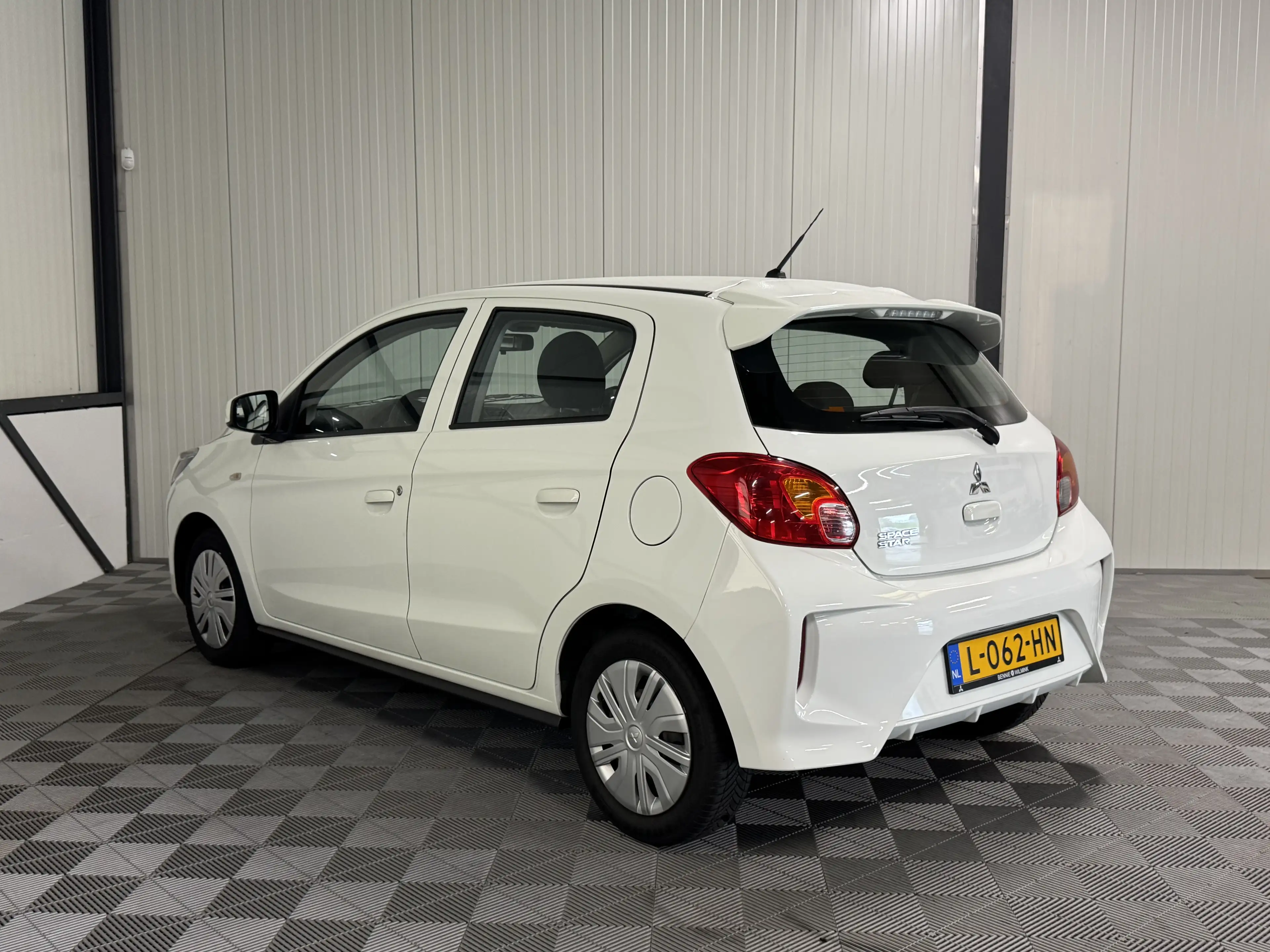 Mitsubishi Space Star 1.2 | Cool+ 5-Drs | Airco | Navi | Carplay — photo 7