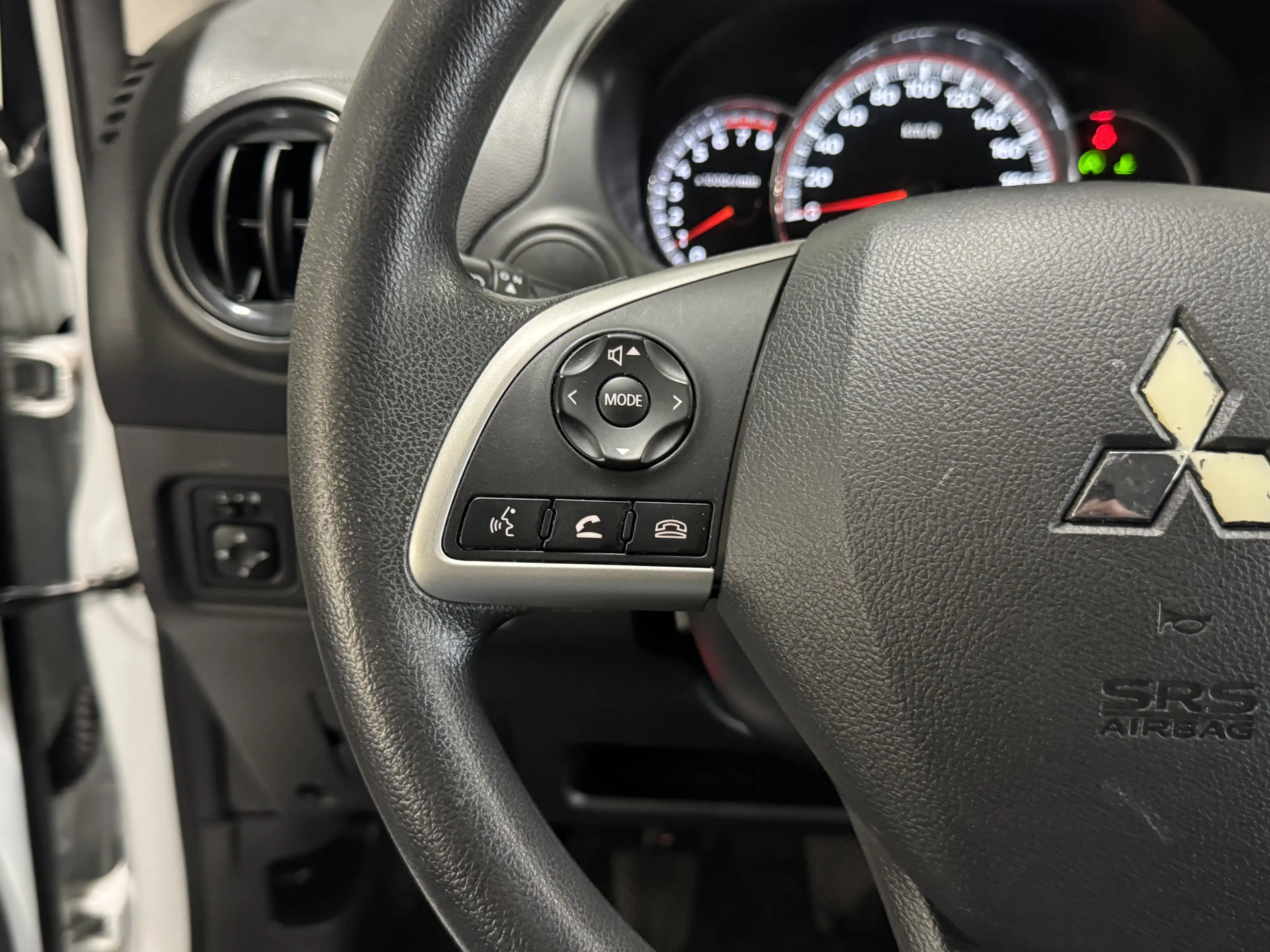 Mitsubishi Space Star 1.2 | Cool+ 5-Drs | Airco | Navi | Carplay — photo 14