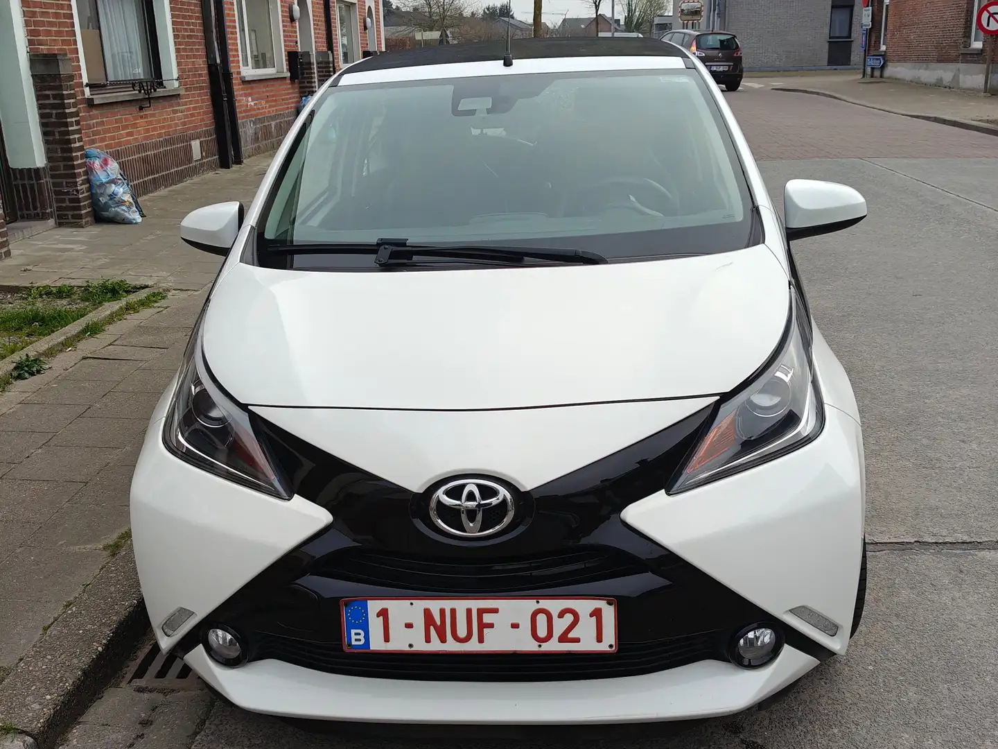 Toyota Aygo Blanc - 2
