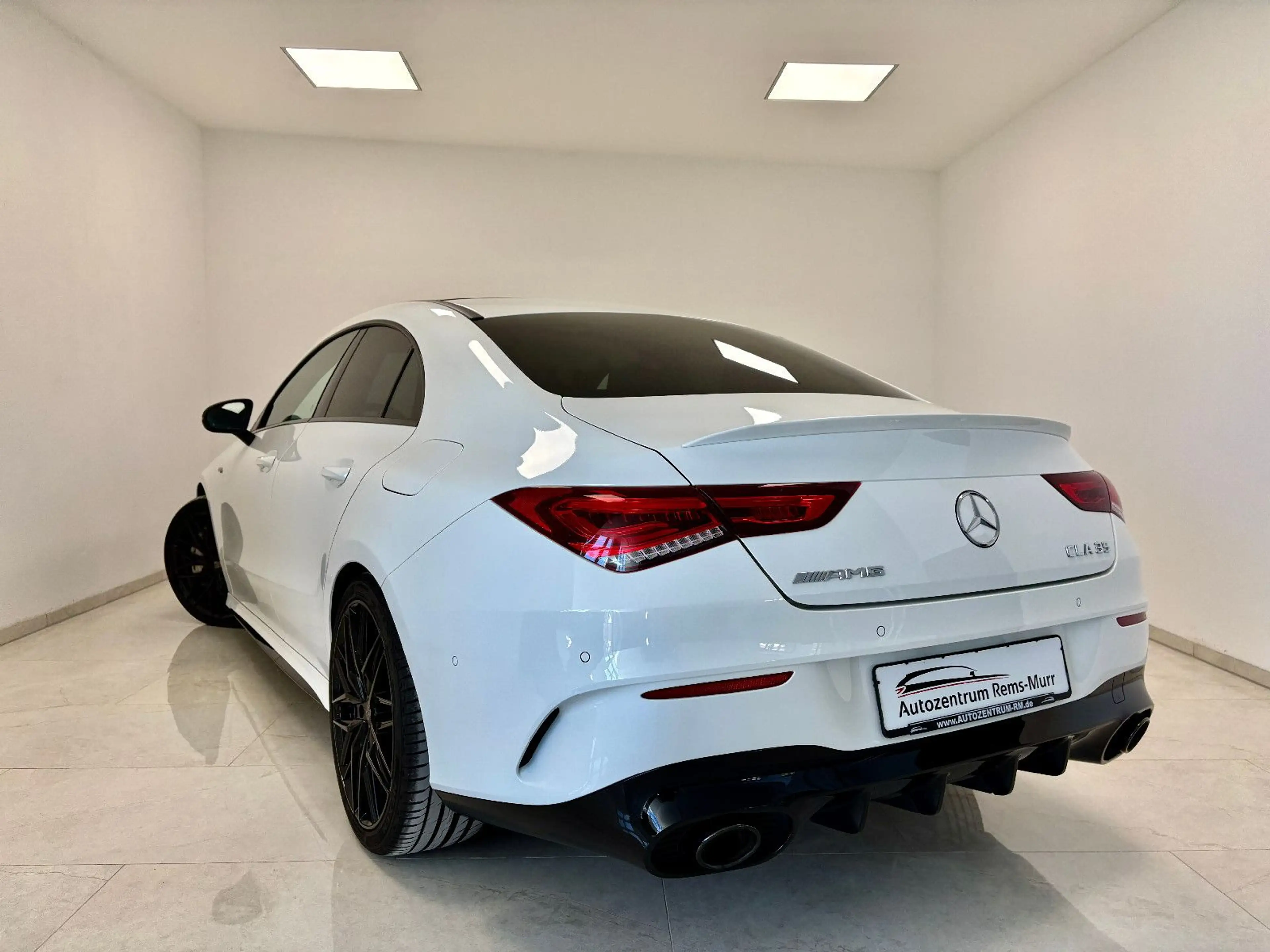 Mercedes-Benz CLA 35 AMG 4Matic *PANO* — photo 6