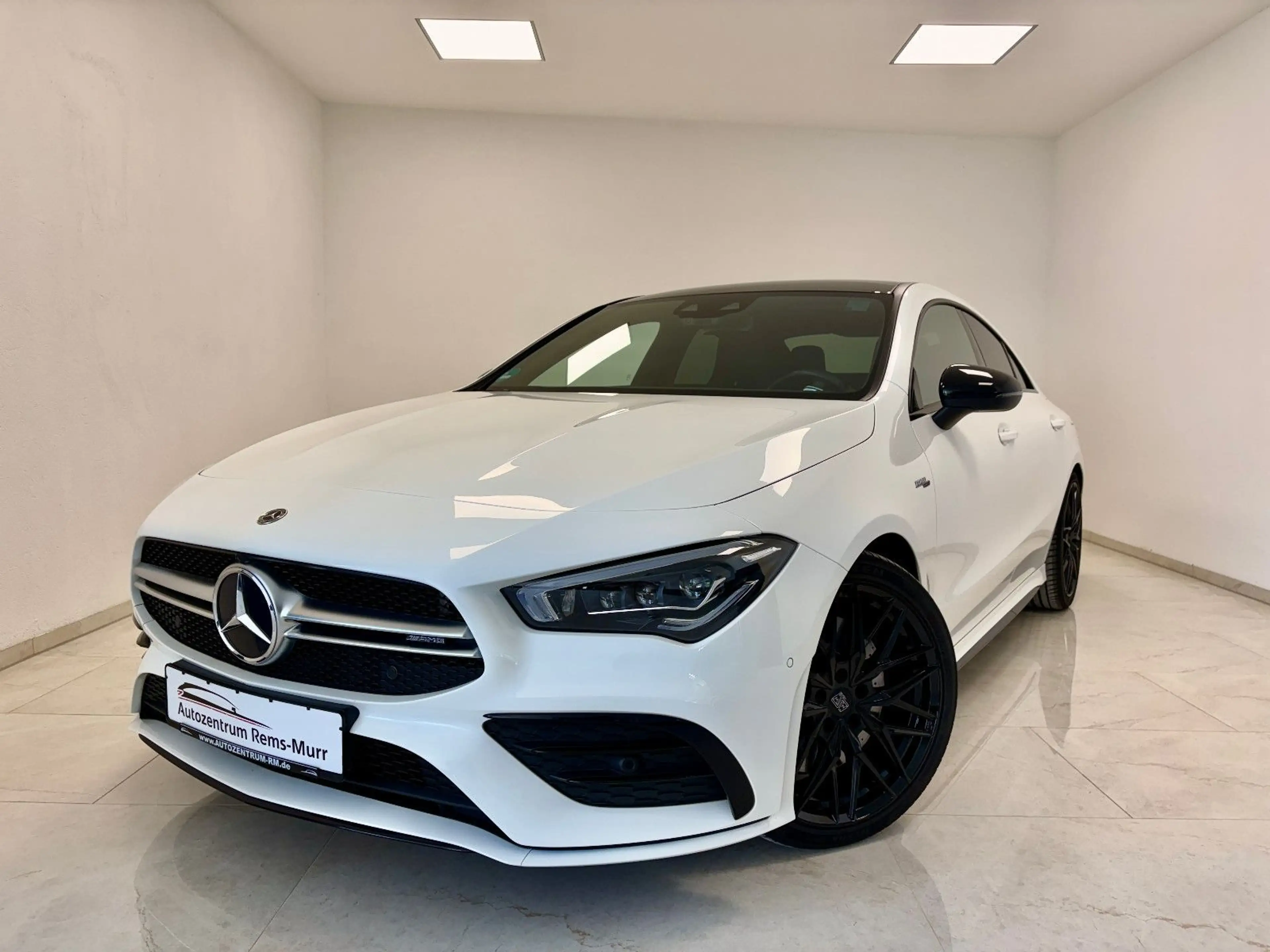 Mercedes-Benz CLA 35 AMG 4Matic *PANO*