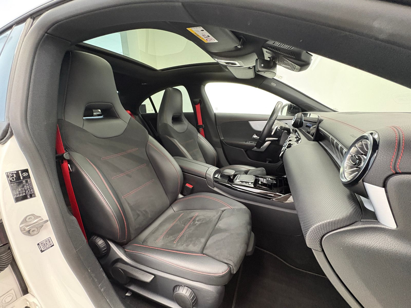 Mercedes-Benz CLA 35 AMG 4Matic *PANO* — photo 14