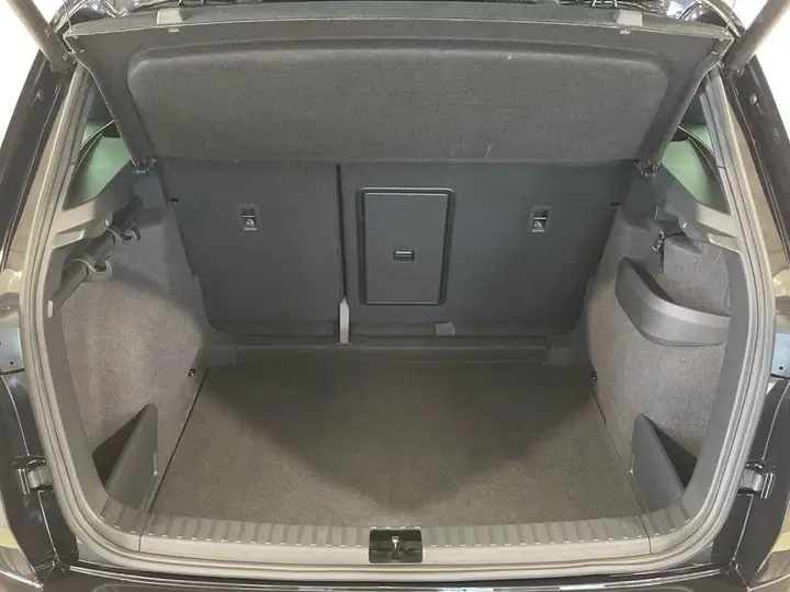 Škoda Karoq SPORTLINE 1.5 TSI DSG ACT 2025, foto 7