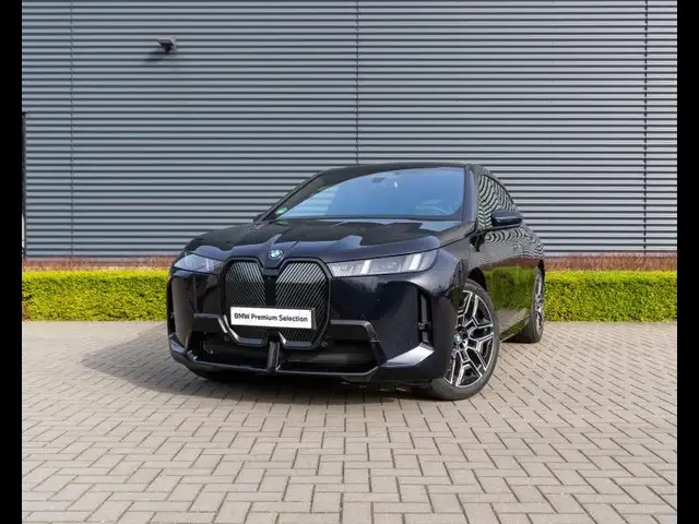 BMW iX xDrive45/M-Sport/SoftClose/HARMAN