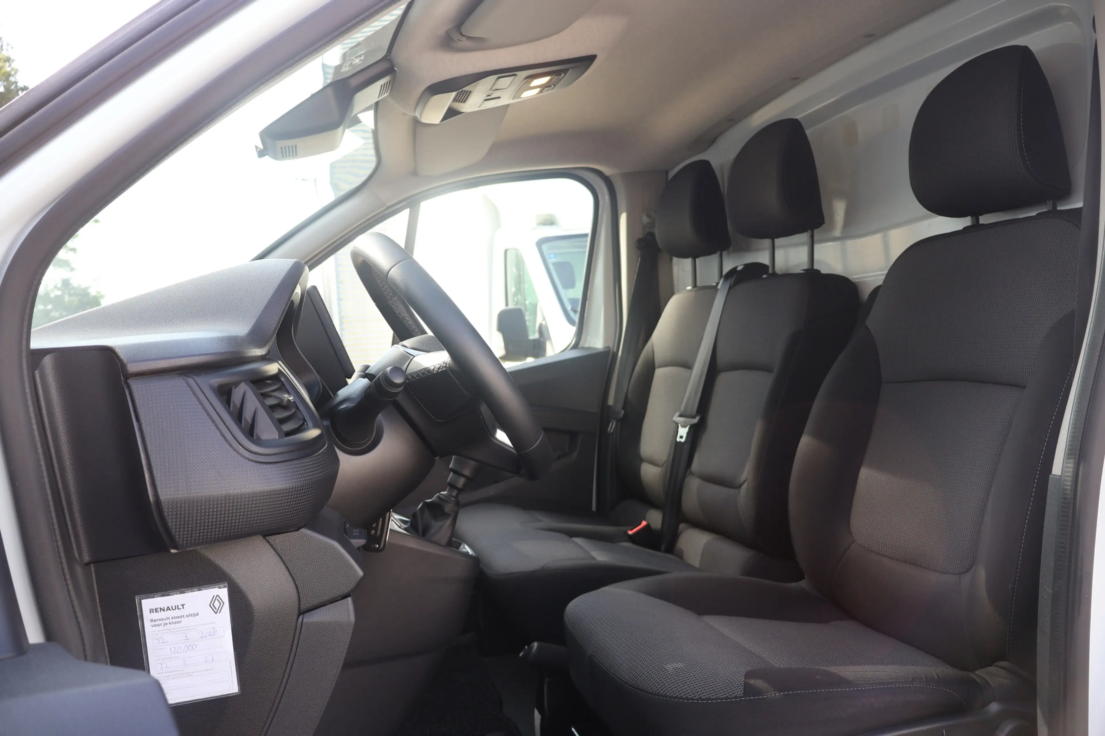 Renault Trafic 2.0 dCi 130pk L1 H1 Work Edition Inrichting — photo 3