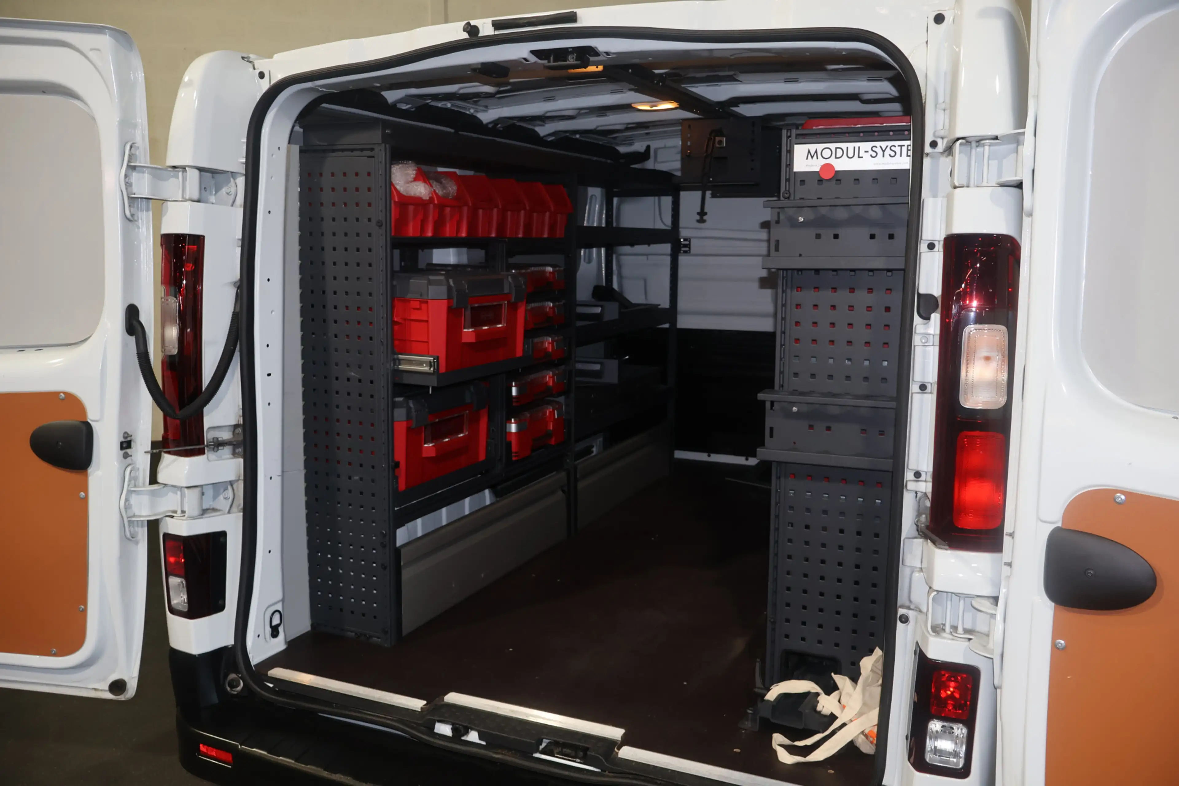 Renault Trafic 2.0 dCi 130pk L1 H1 Work Edition Inrichting — photo 15