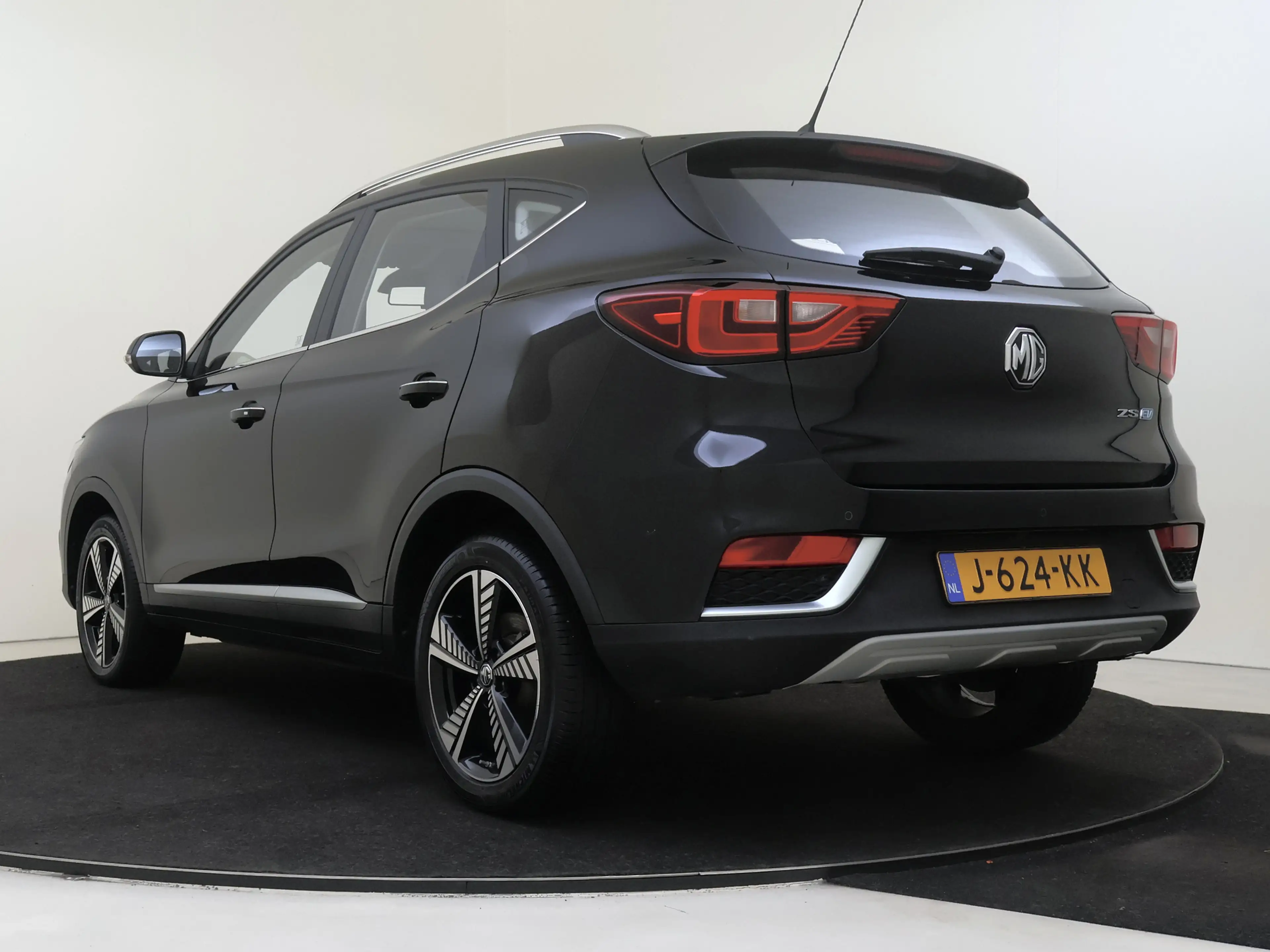 MG ZS MG EV Luxury 45 kWh | Leder | Stoelverwarming | Ca — photo 4