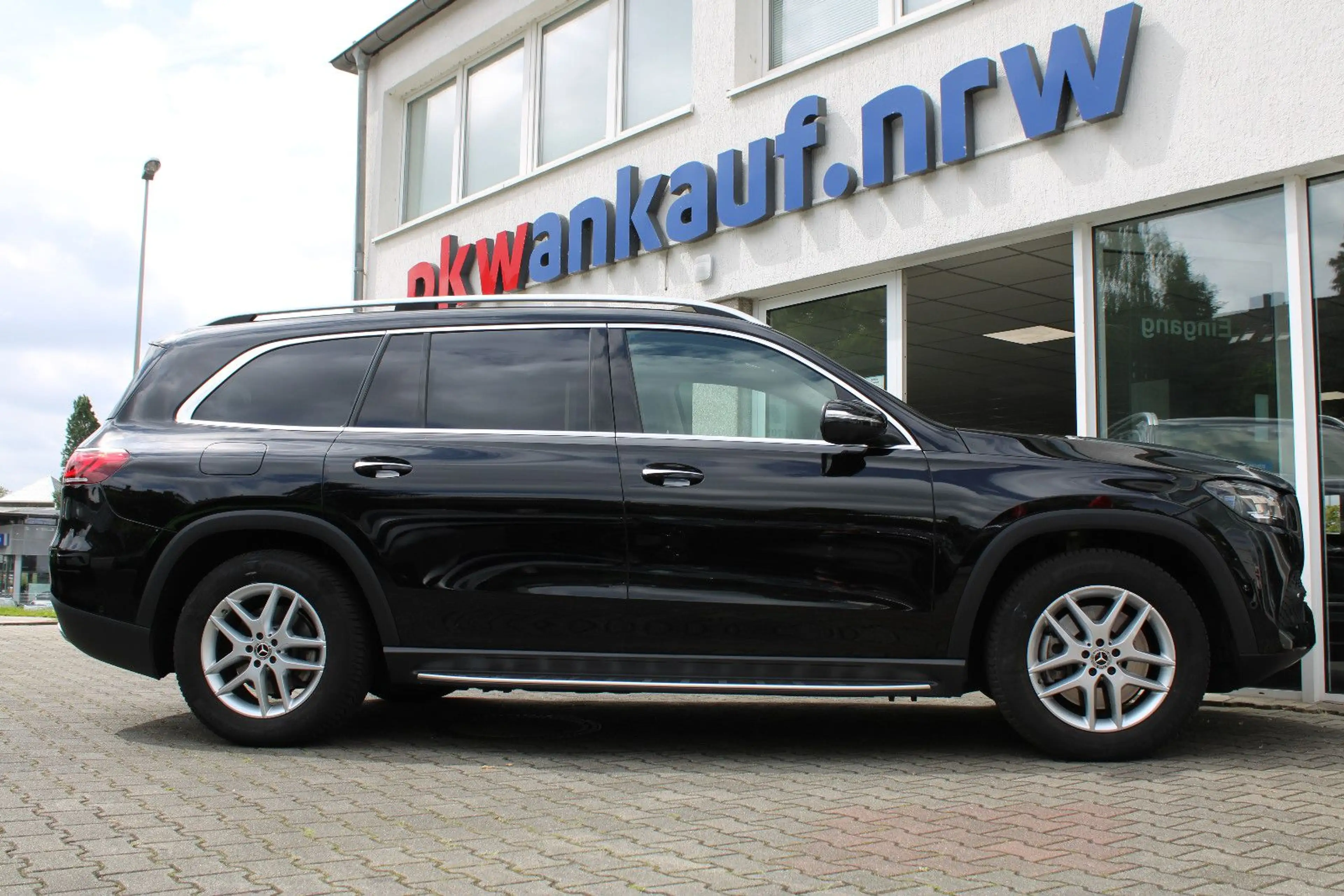 Mercedes-Benz GLS 350 d 4M 7Sitze/Pano/HuD/ACC/Airmat/360°K/AHK — photo 9