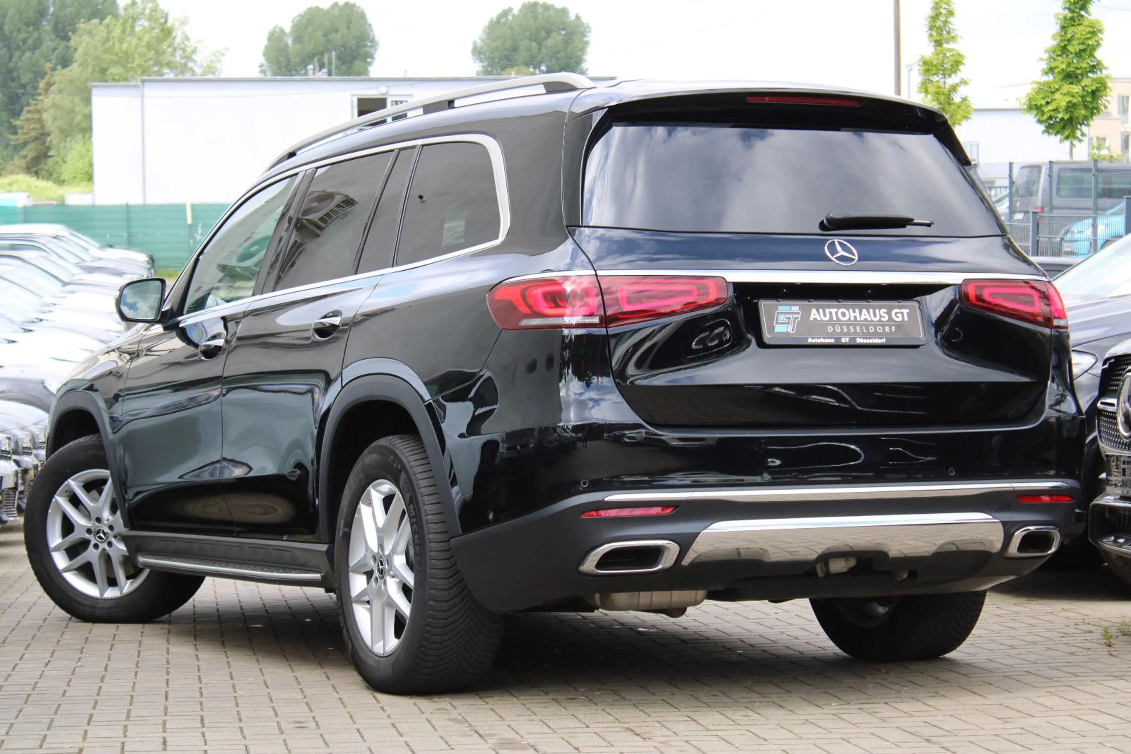 Mercedes-Benz GLS 350 d 4M 7Sitze/Pano/HuD/ACC/Airmat/360°K/AHK — photo 2