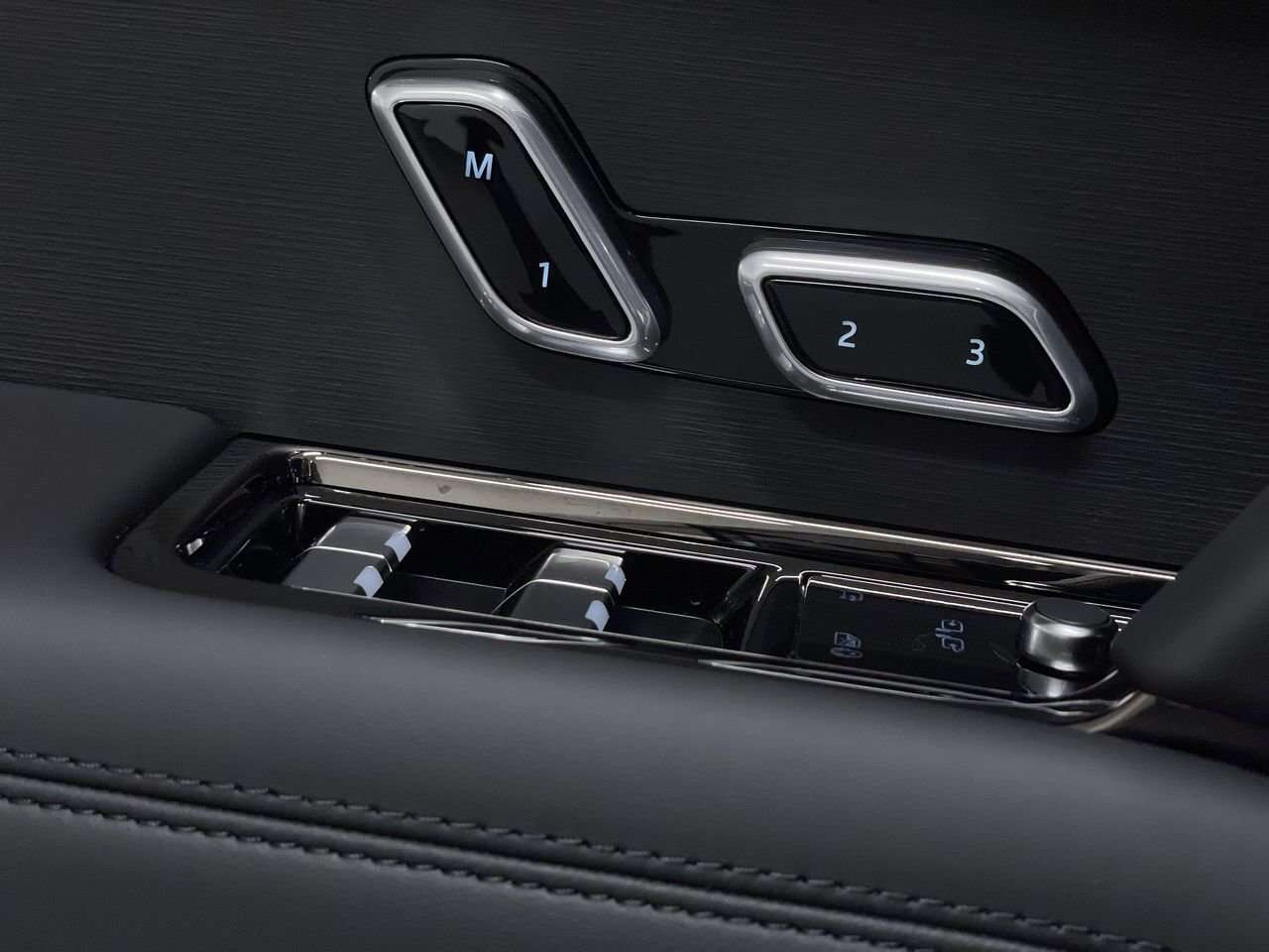 2026 Land Rover Range Rover Sport Dynamic SE Black Exterior Pack | Towing Pack / thumb 20