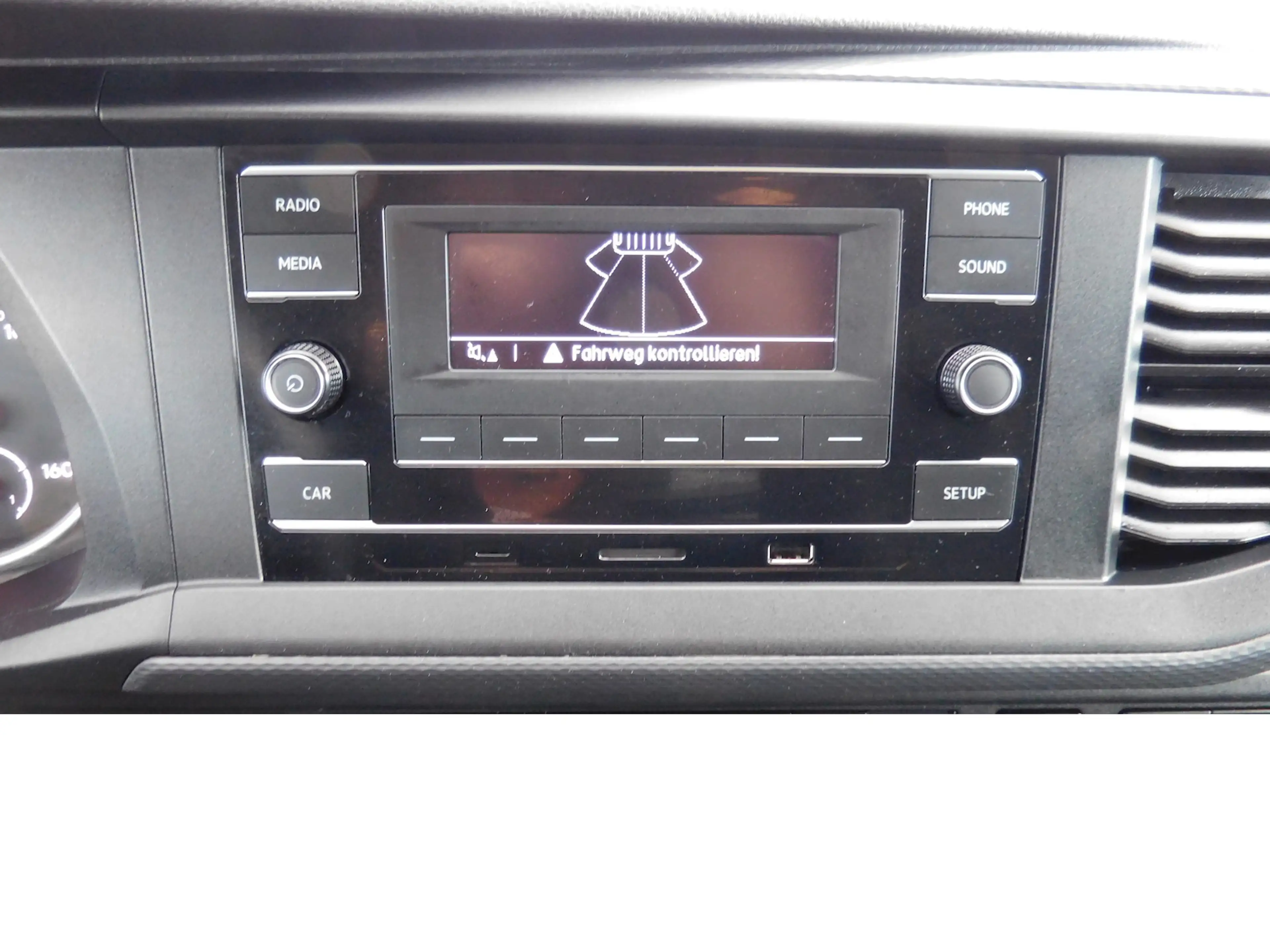 Volkswagen T6.1 Transporter Abt e- Lang Elektro Klima Radio — photo 12