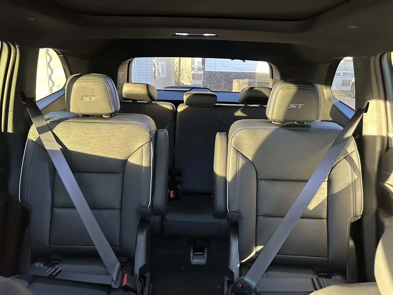 Buick Enclave снимка Buick Enclave