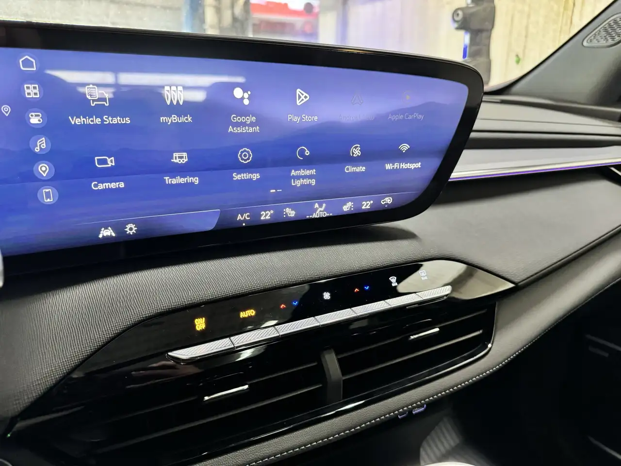 Buick Enclave снимка Buick Enclave