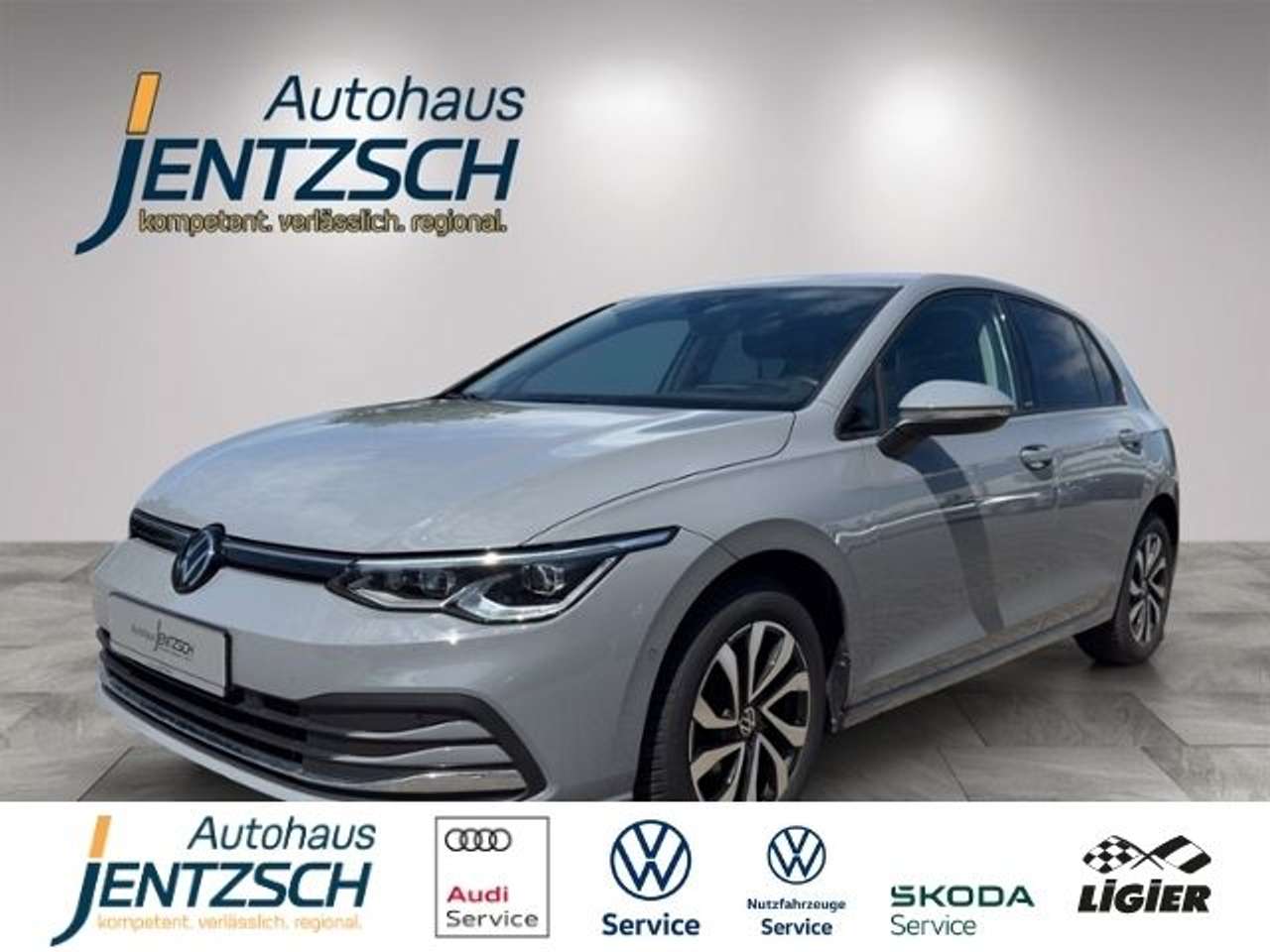 Volkswagen Golf 2023 — Life  LED/Navi/StHz./RFK