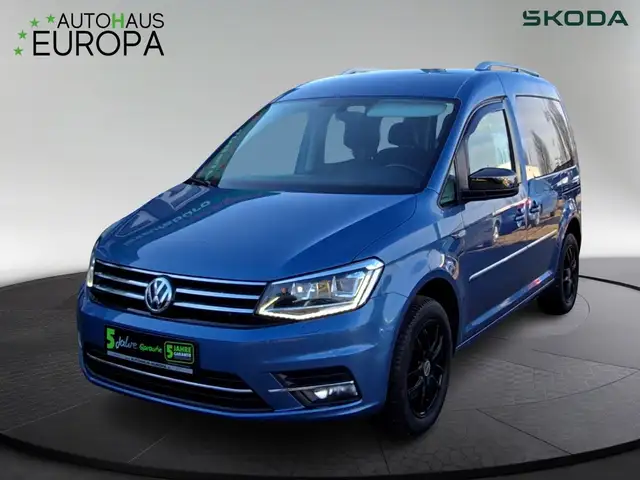 Volkswagen Caddy PKW 2.0 TDI DSG Highline Navi KlimaA Leder Bi-Xeno