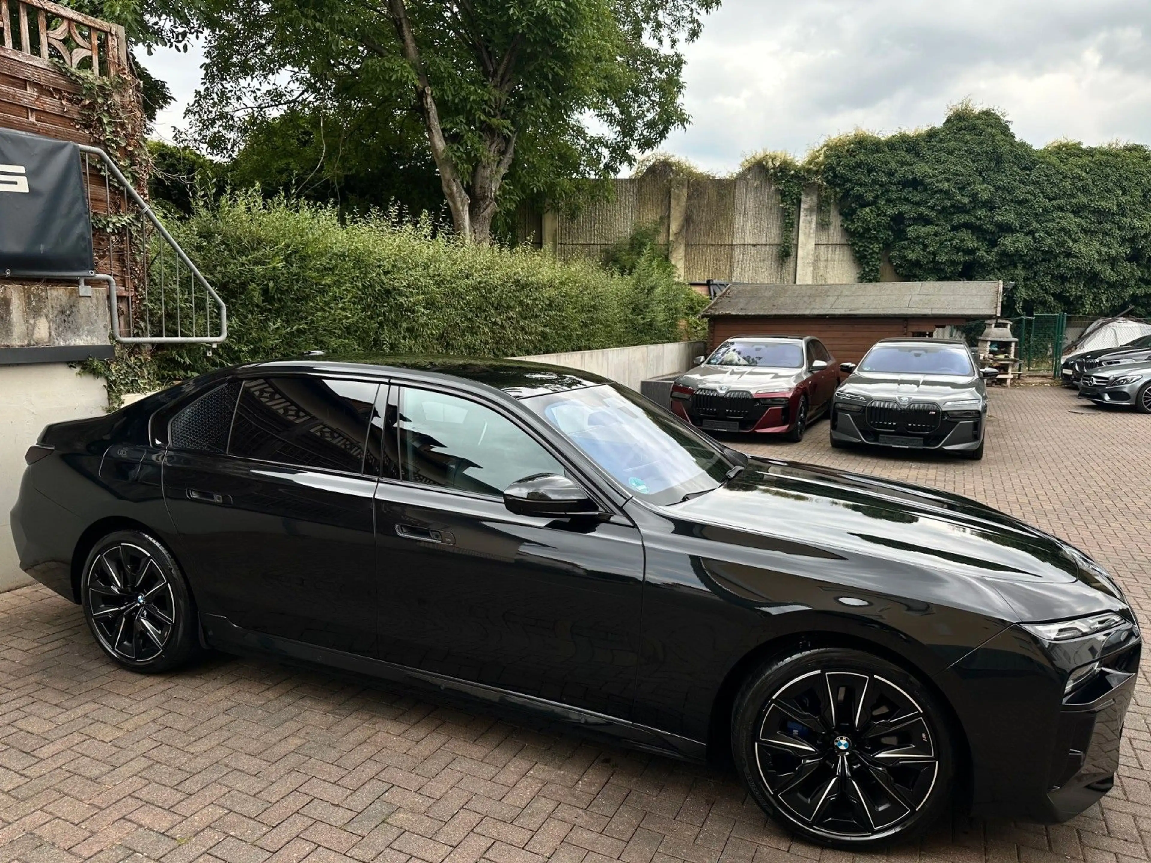 BMW i7 xDrive60 M Sport PANO-SKY*B&W*Sitzkl*Massage — photo 4