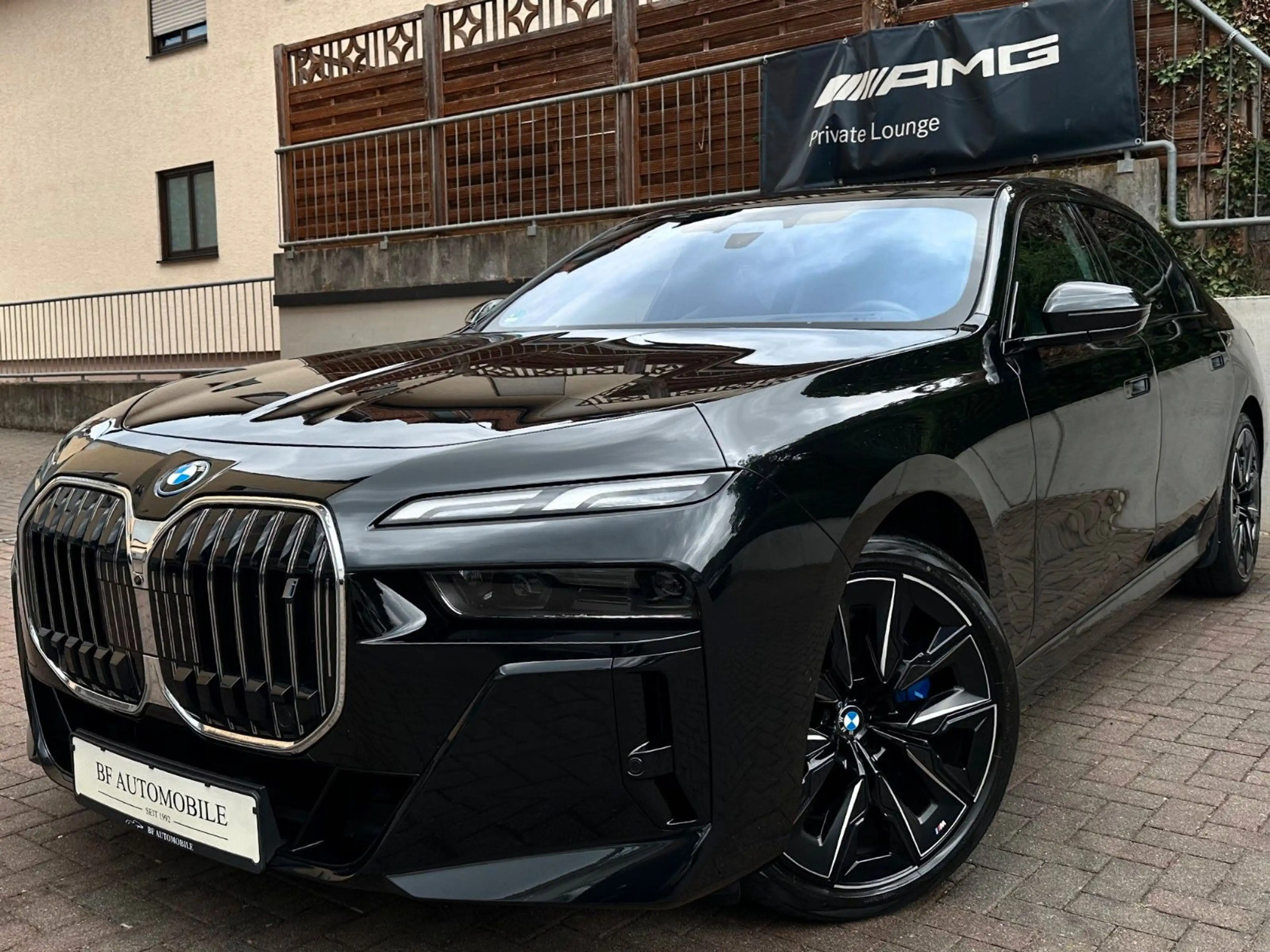 BMW i7 xDrive60 M Sport PANO-SKY*B&W*Sitzkl*Massage