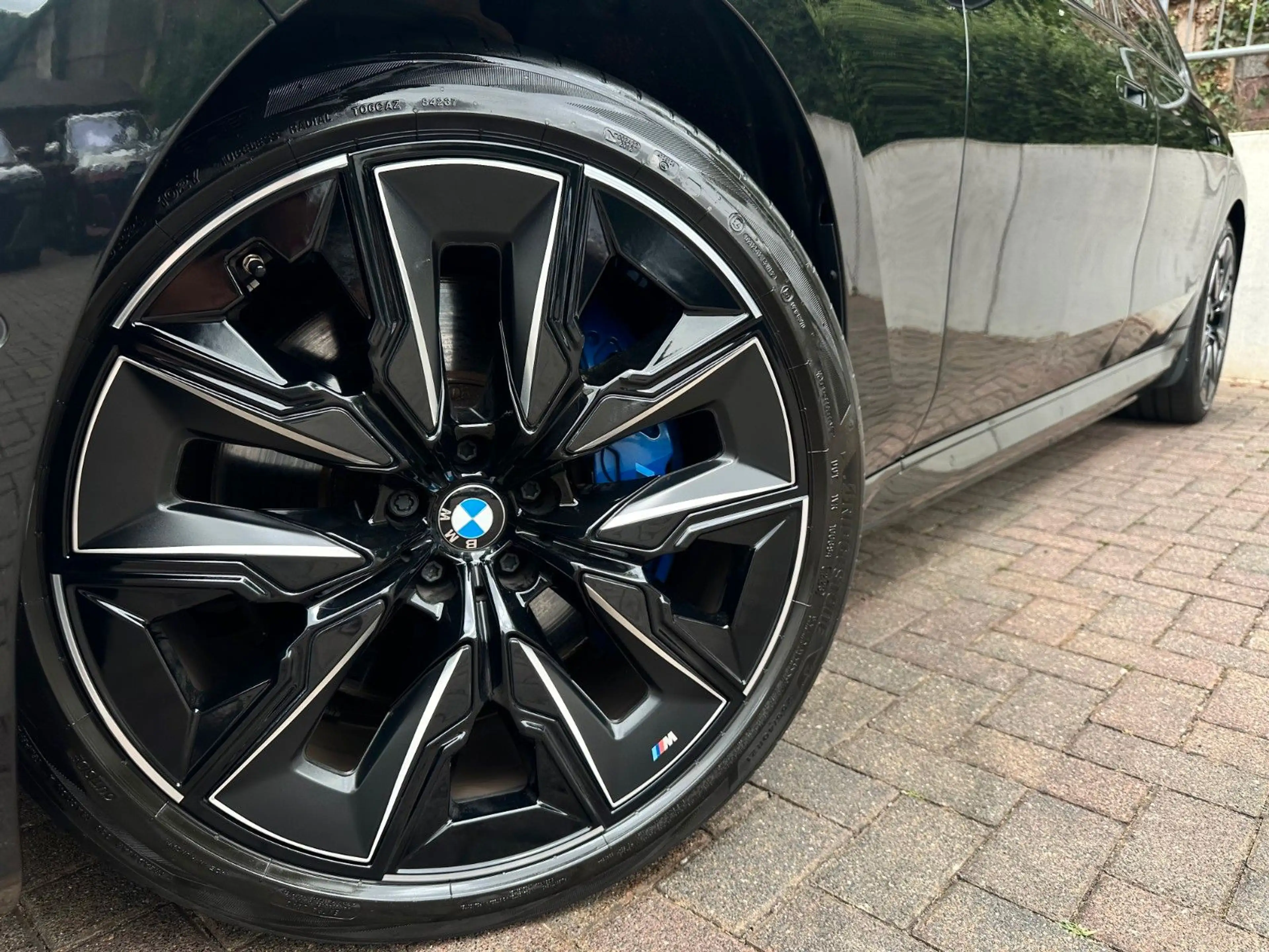 BMW i7 xDrive60 M Sport PANO-SKY*B&W*Sitzkl*Massage — photo 13