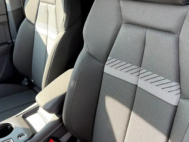 Audi Q4 E-Tron view 8