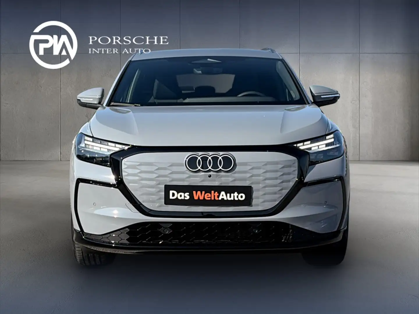 Audi Q4 e-tron Grau - 2