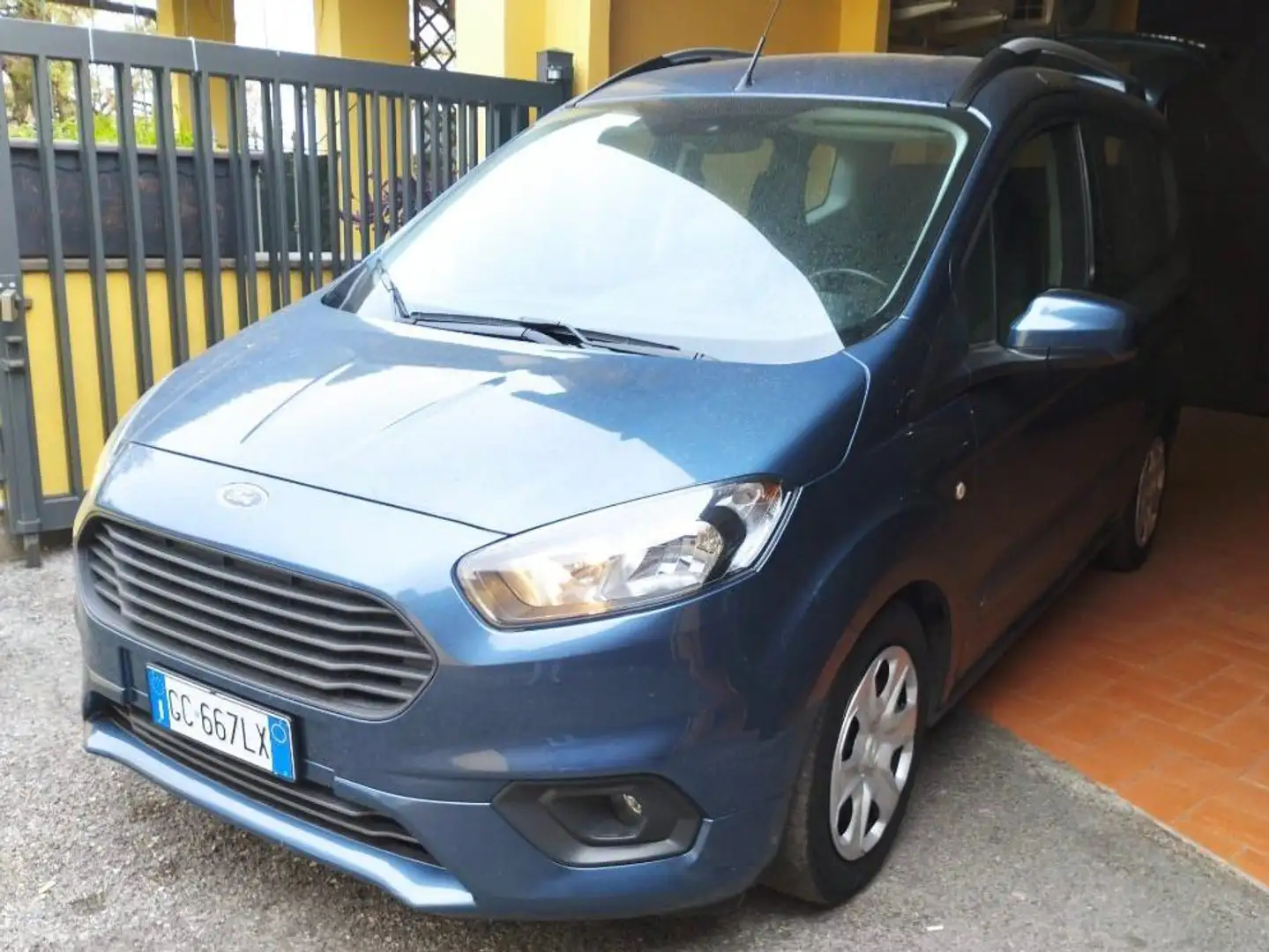 Ford Courier Blu/Azzurro - 1