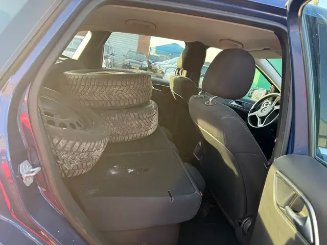 Mercedes-Benz B Class view 20