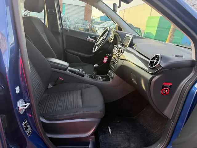 Mercedes-Benz B Class view 23